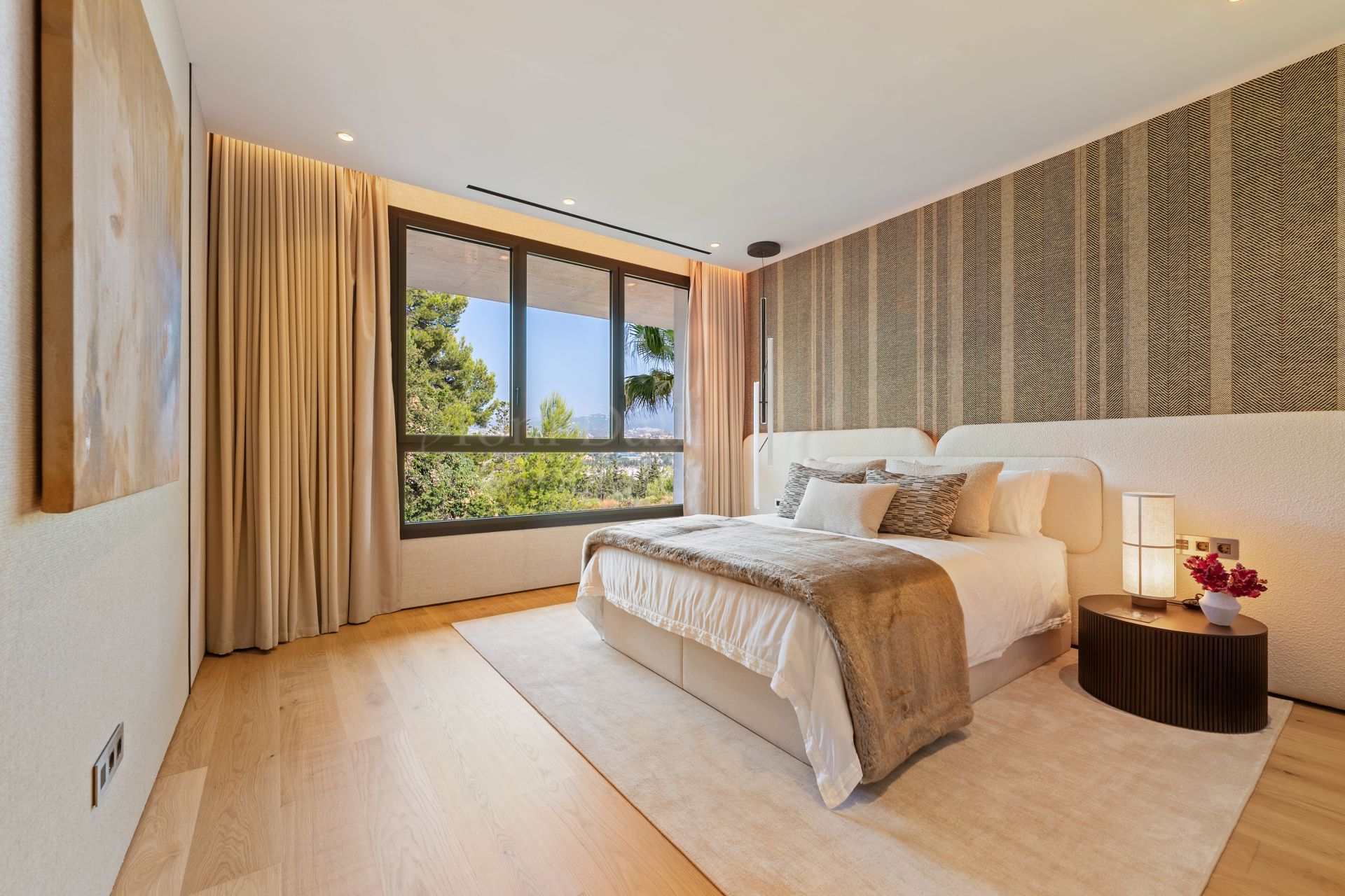 Duplex Penthouse in Marbella Golden Mile, Marbella