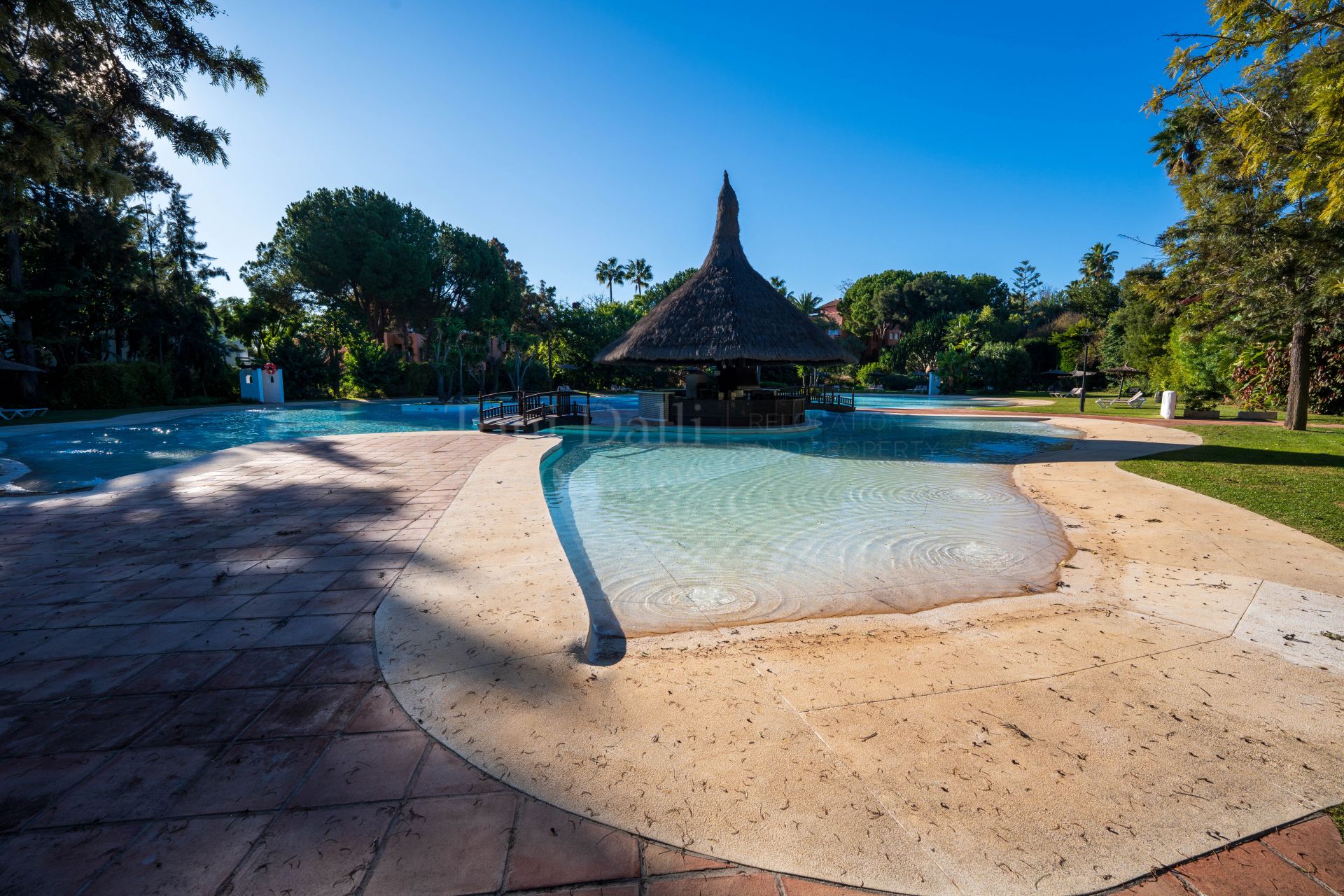 Ground Floor Apartment in Alhambra del Golf, Estepona