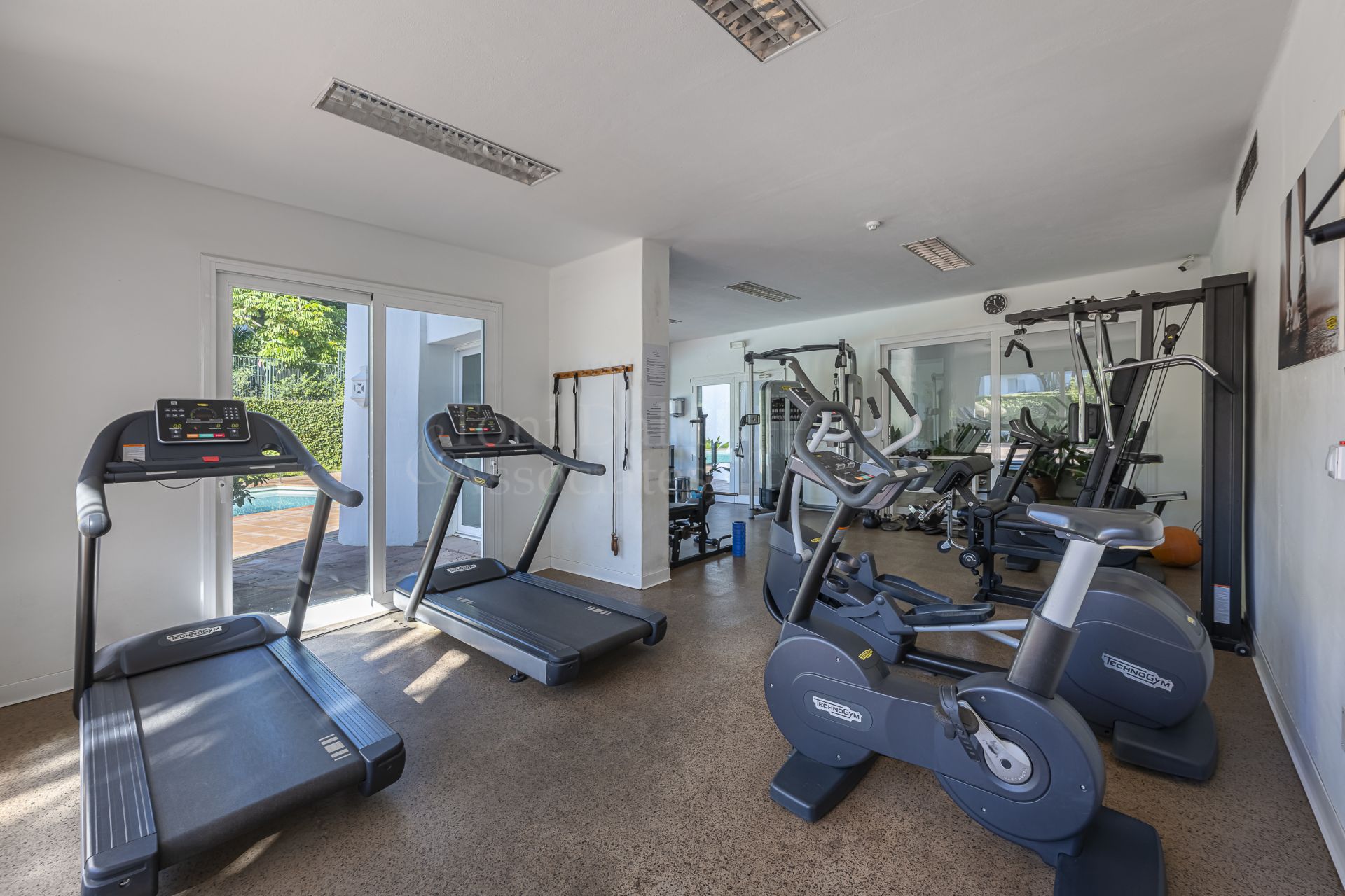 Ground Floor Apartment in Alcazaba Beach, Estepona