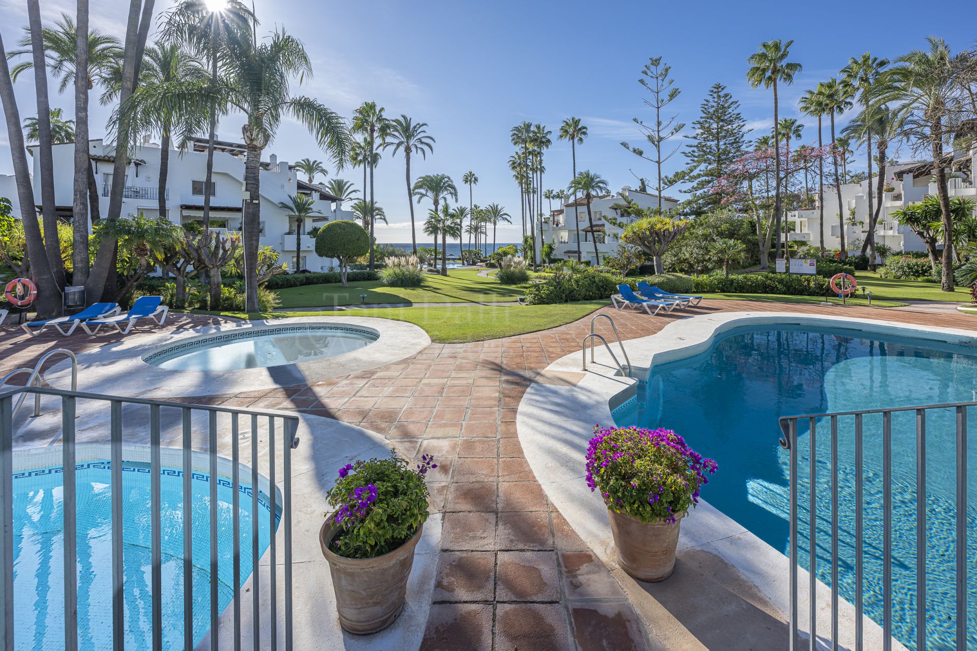 Ground Floor Apartment in Alcazaba Beach, Estepona