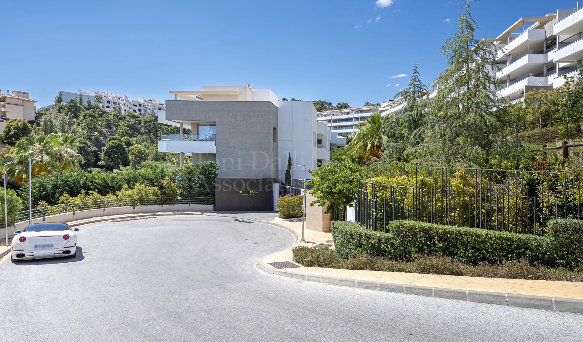 Duplex Penthouse in Botanic, Benahavis
