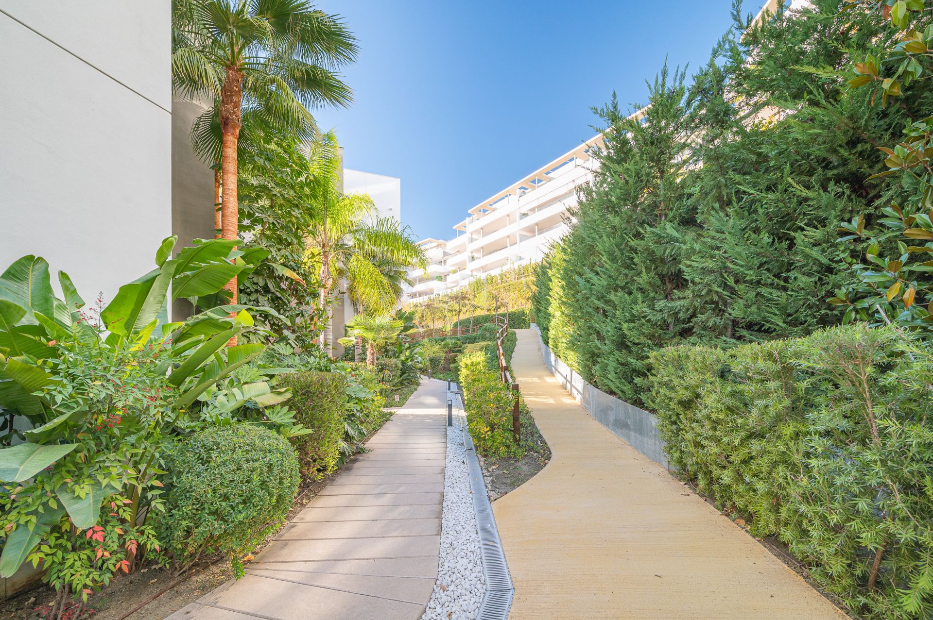Duplex Penthouse in Botanic, Benahavis