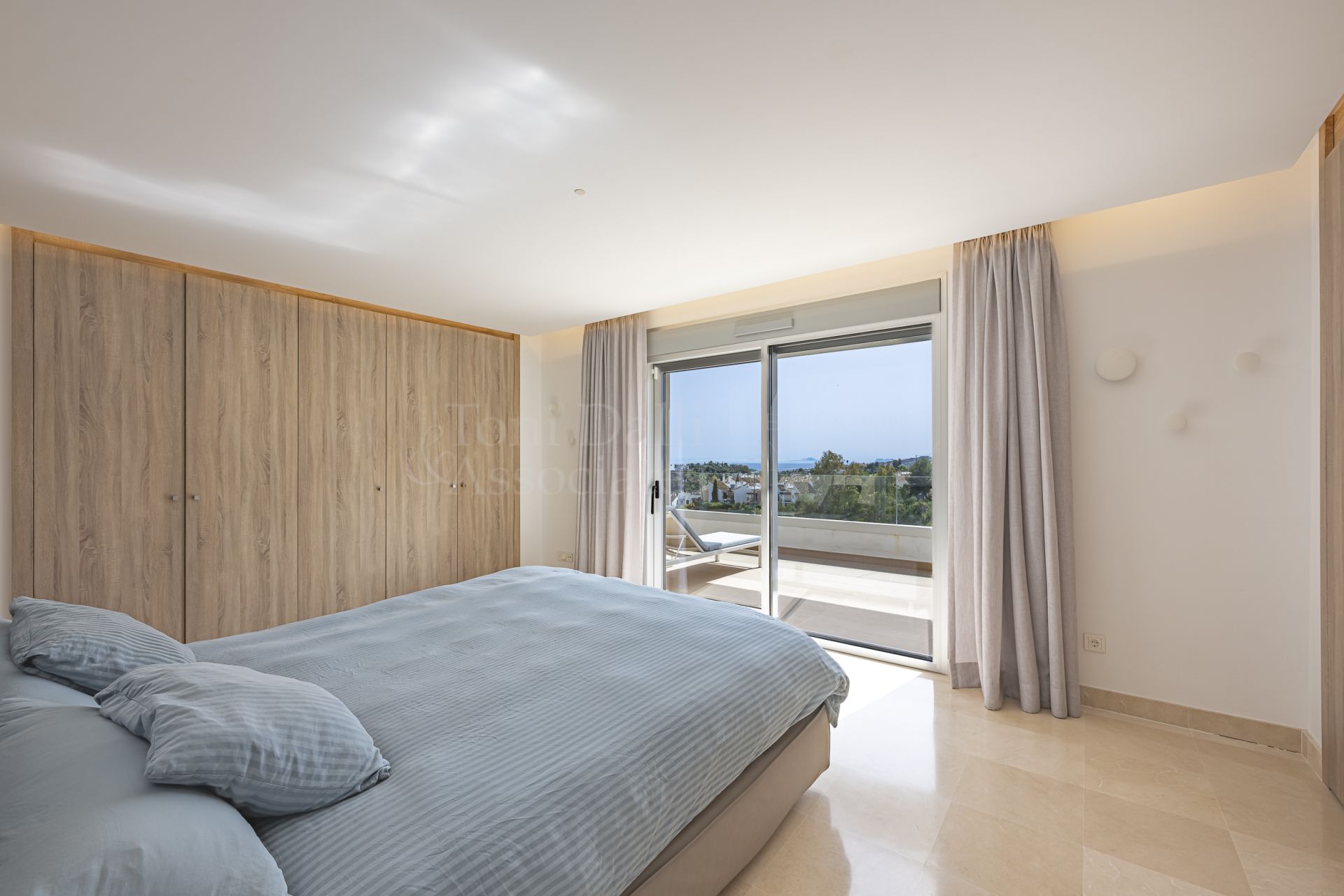 Duplex Penthouse in Botanic, Benahavis