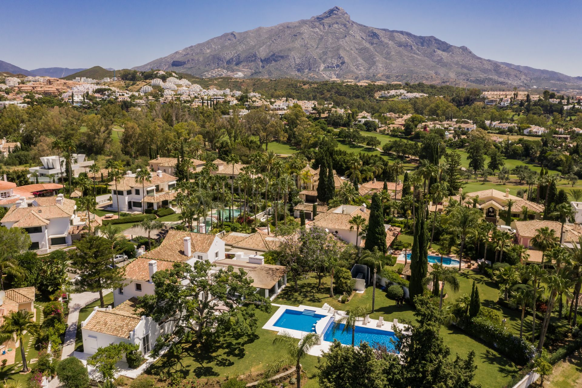 Villa in La Cerquilla, Marbella