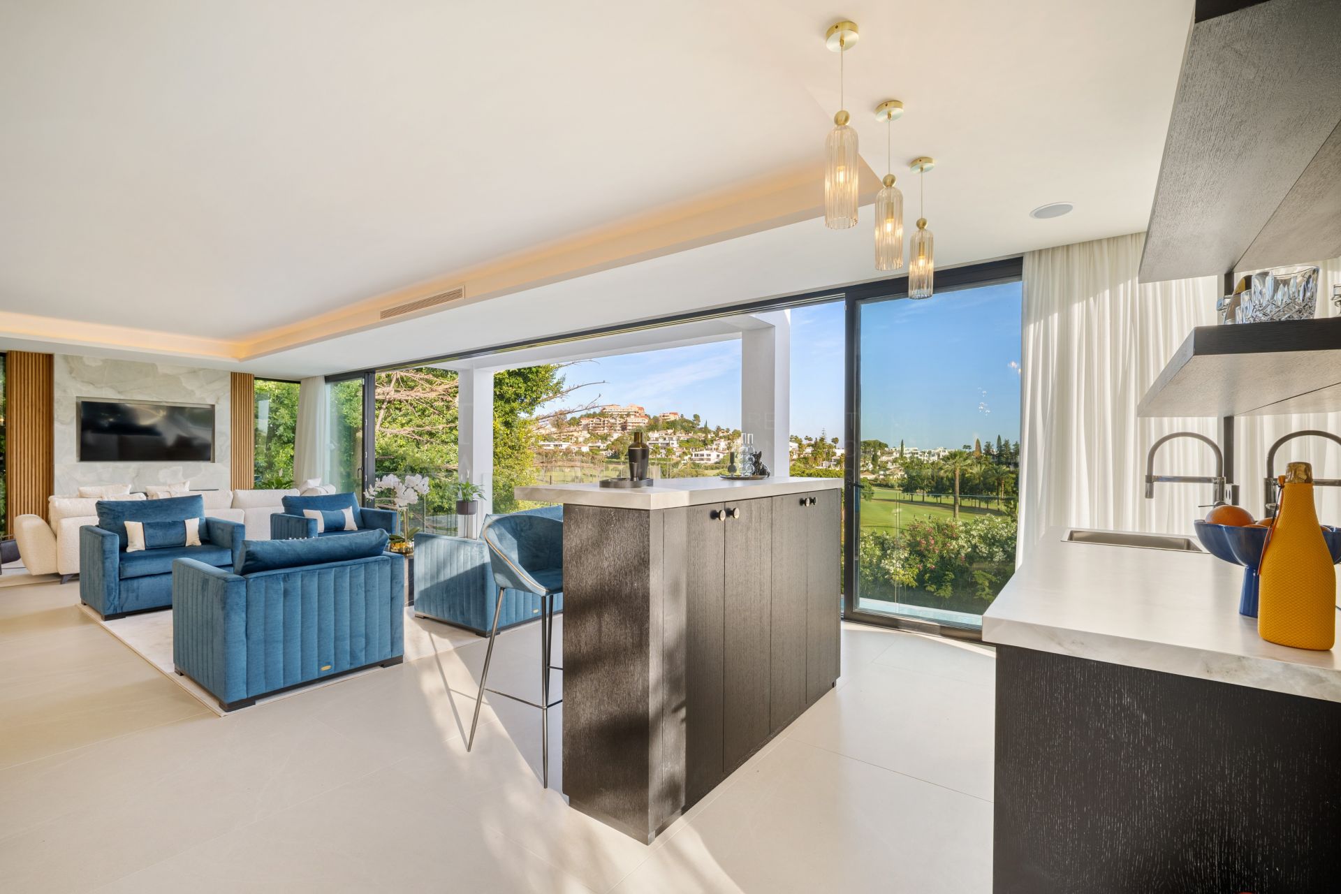 Villa in Los Naranjos, Marbella