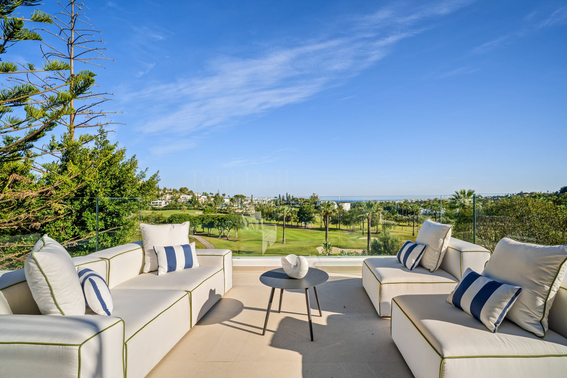 Villa in Los Naranjos, Marbella