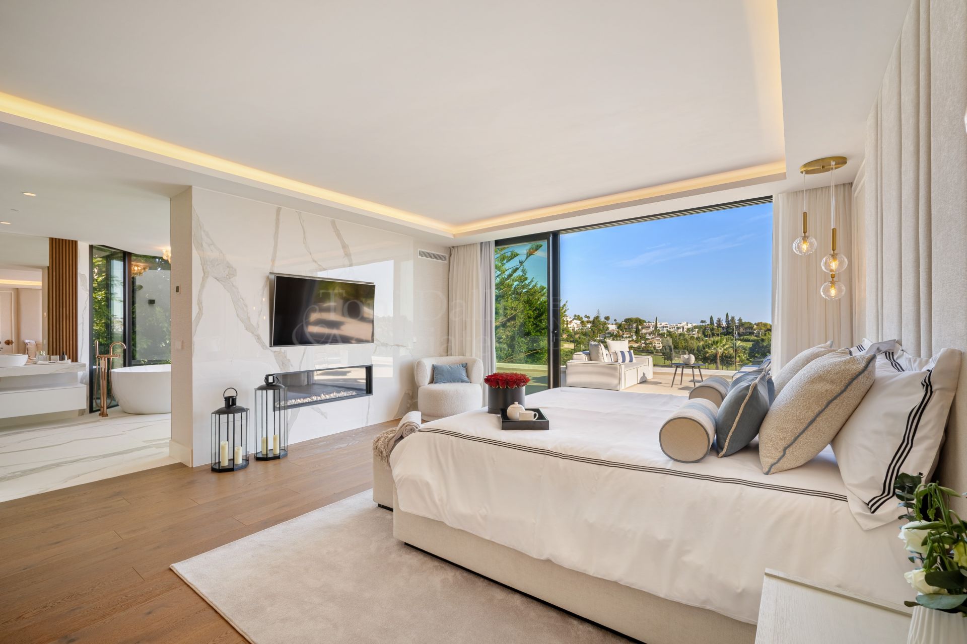 Villa in Los Naranjos, Marbella