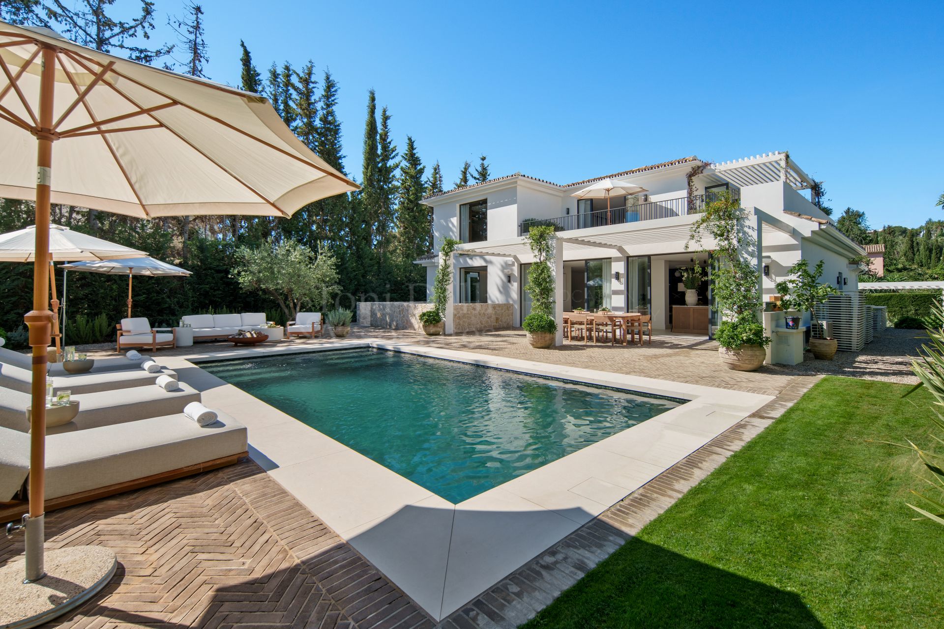 Villa in Nueva Andalucia, Marbella