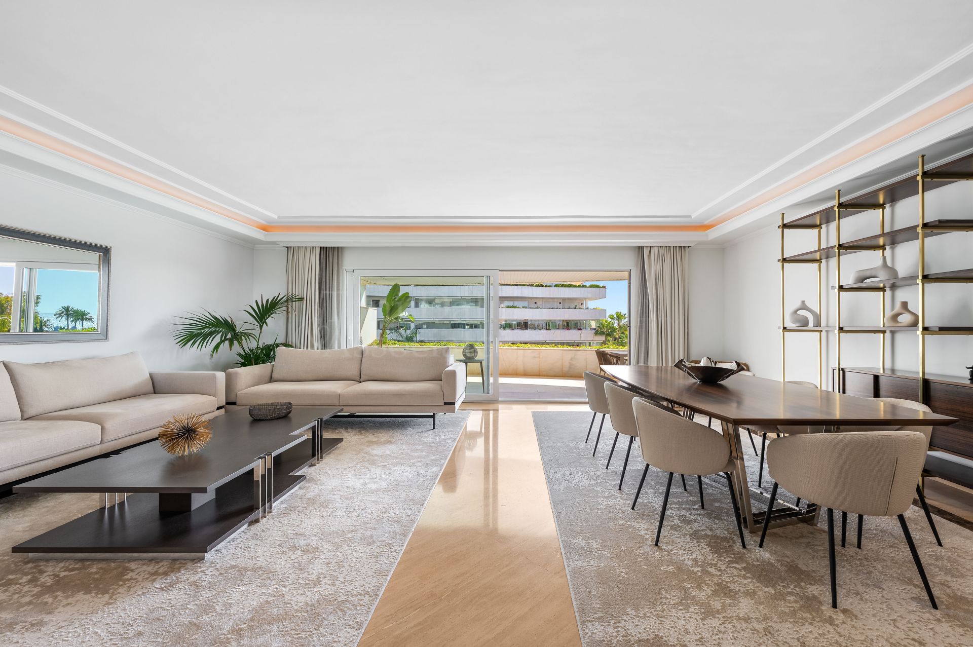 Apartment in El Embrujo Banús, Marbella