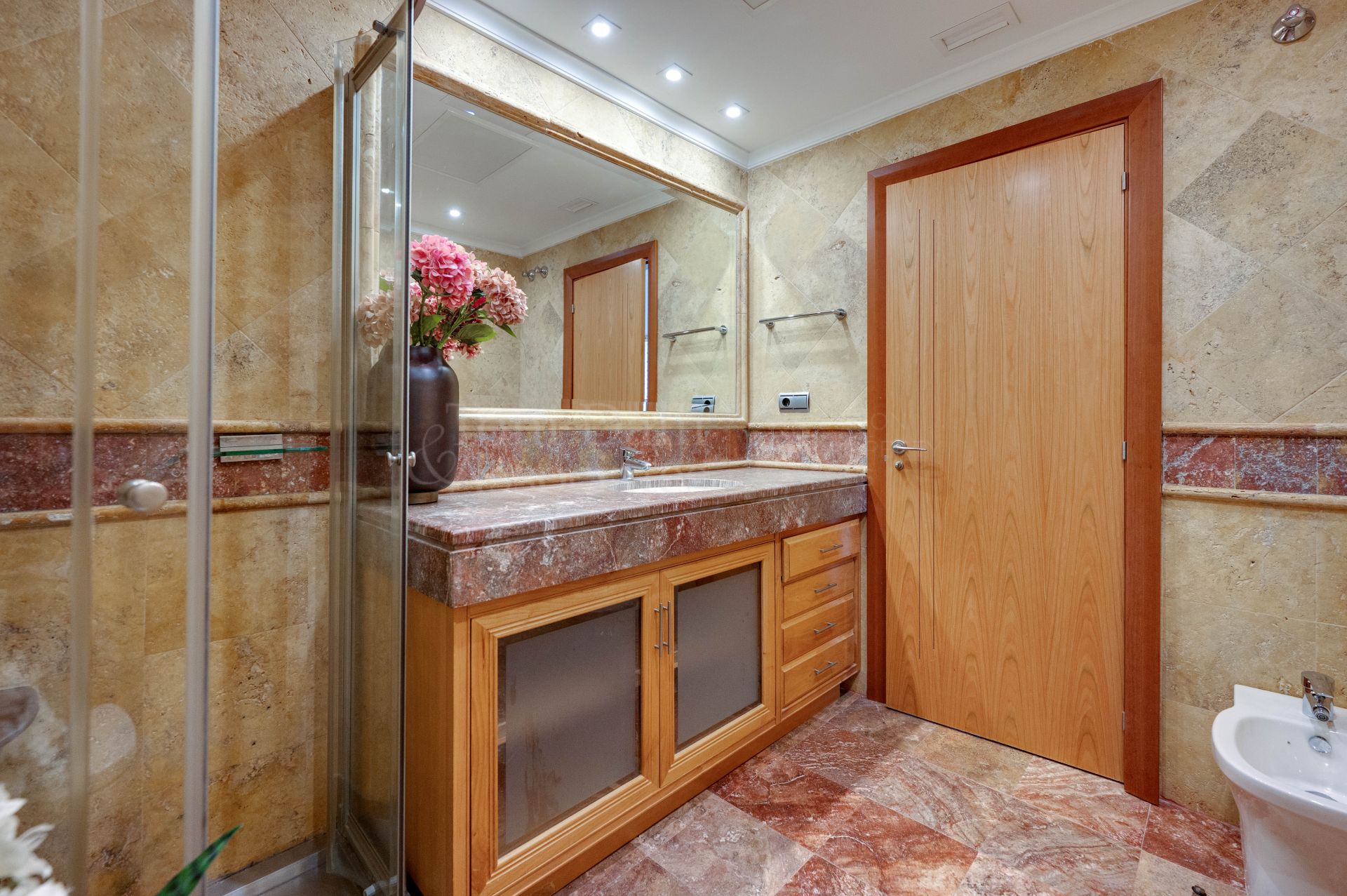 Apartment in El Embrujo Banús, Marbella