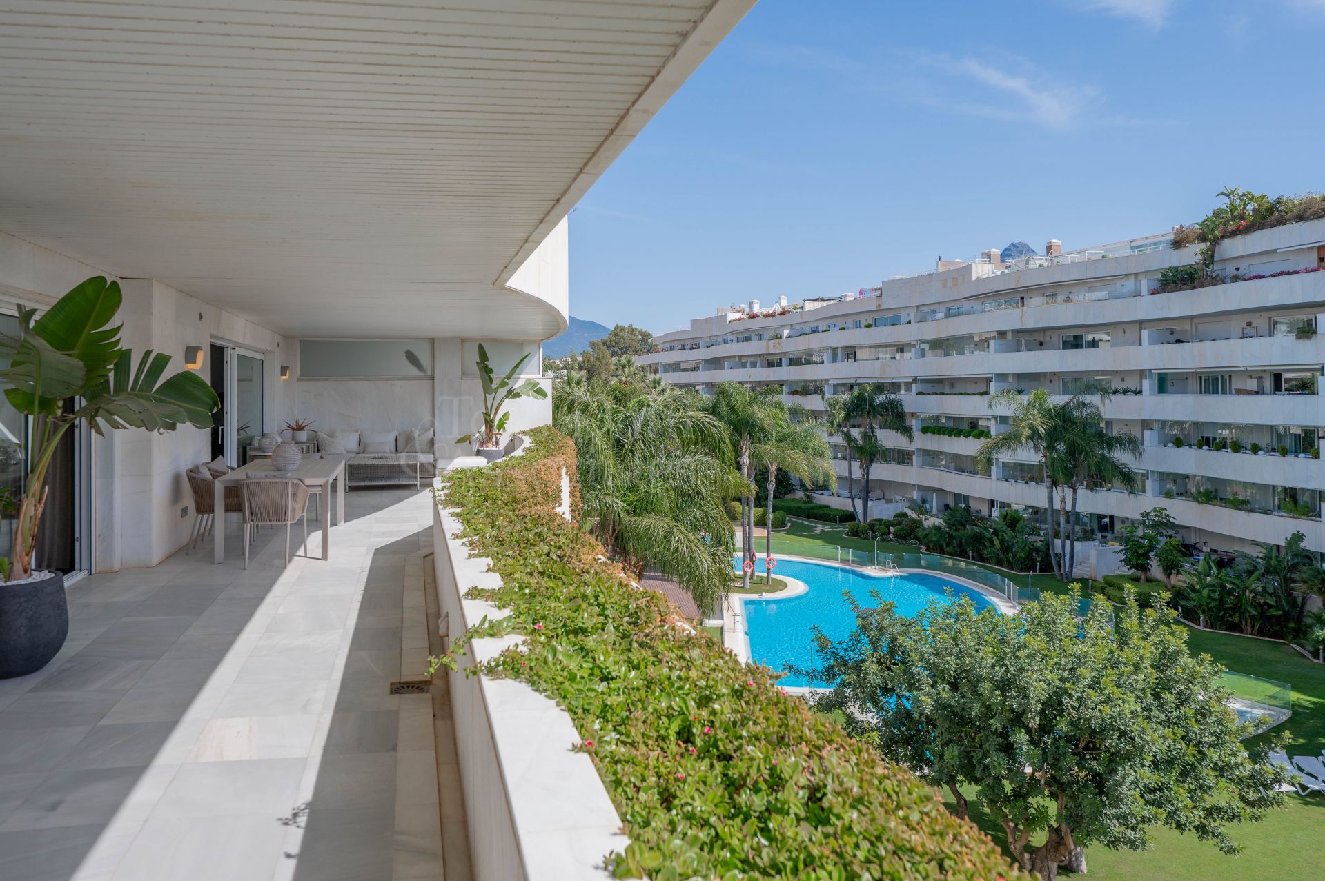 Apartment in El Embrujo Banús, Marbella
