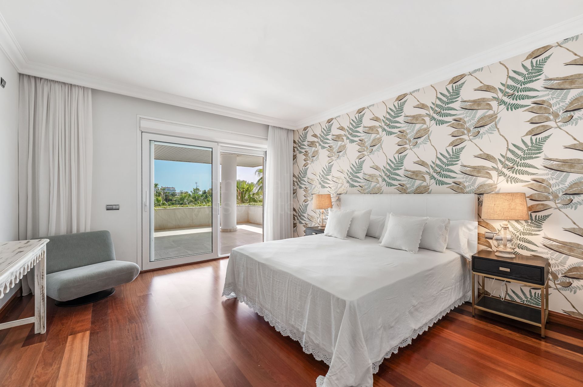 Apartment in El Embrujo Banús, Marbella