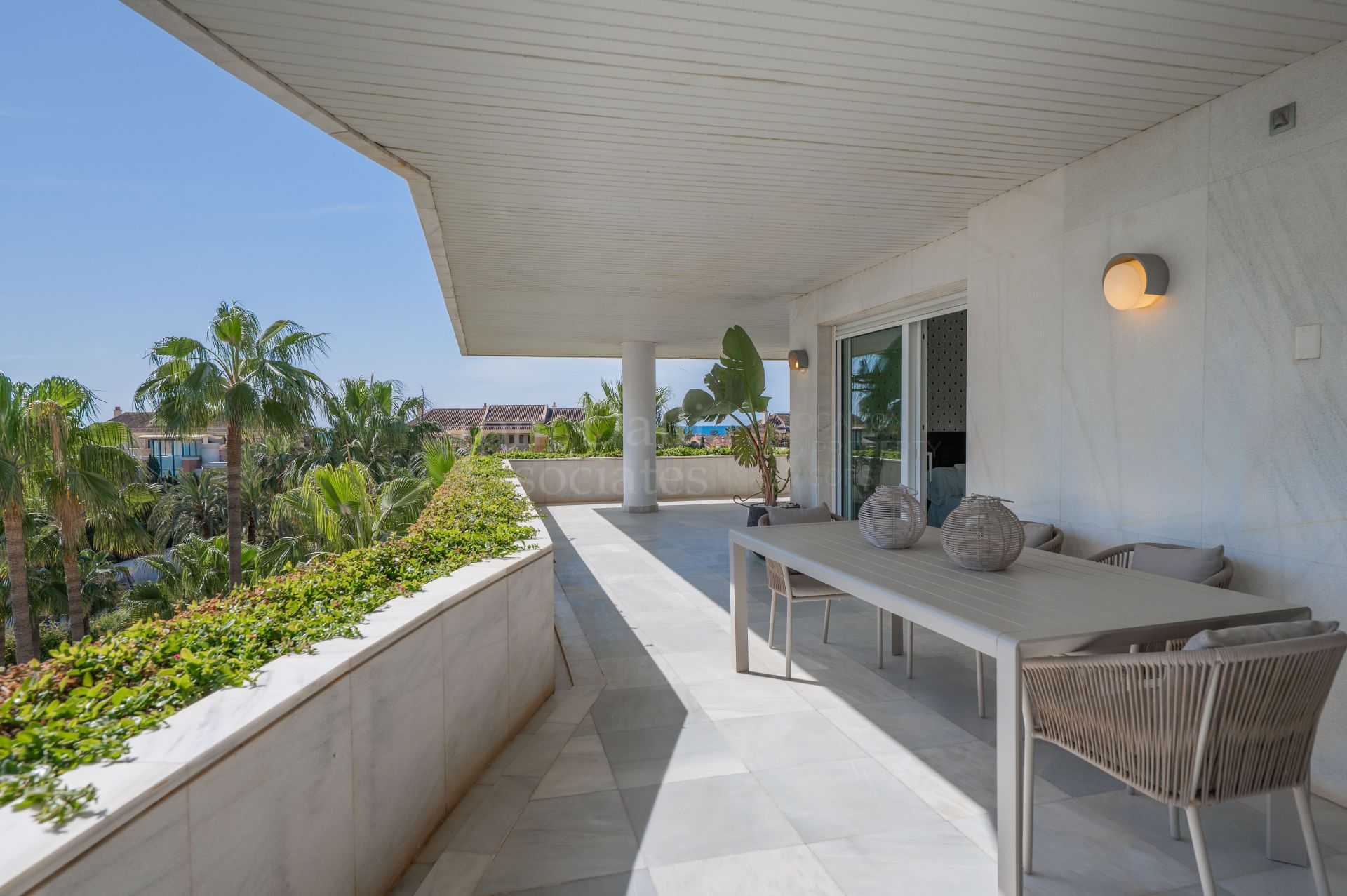 Apartment in El Embrujo Banús, Marbella