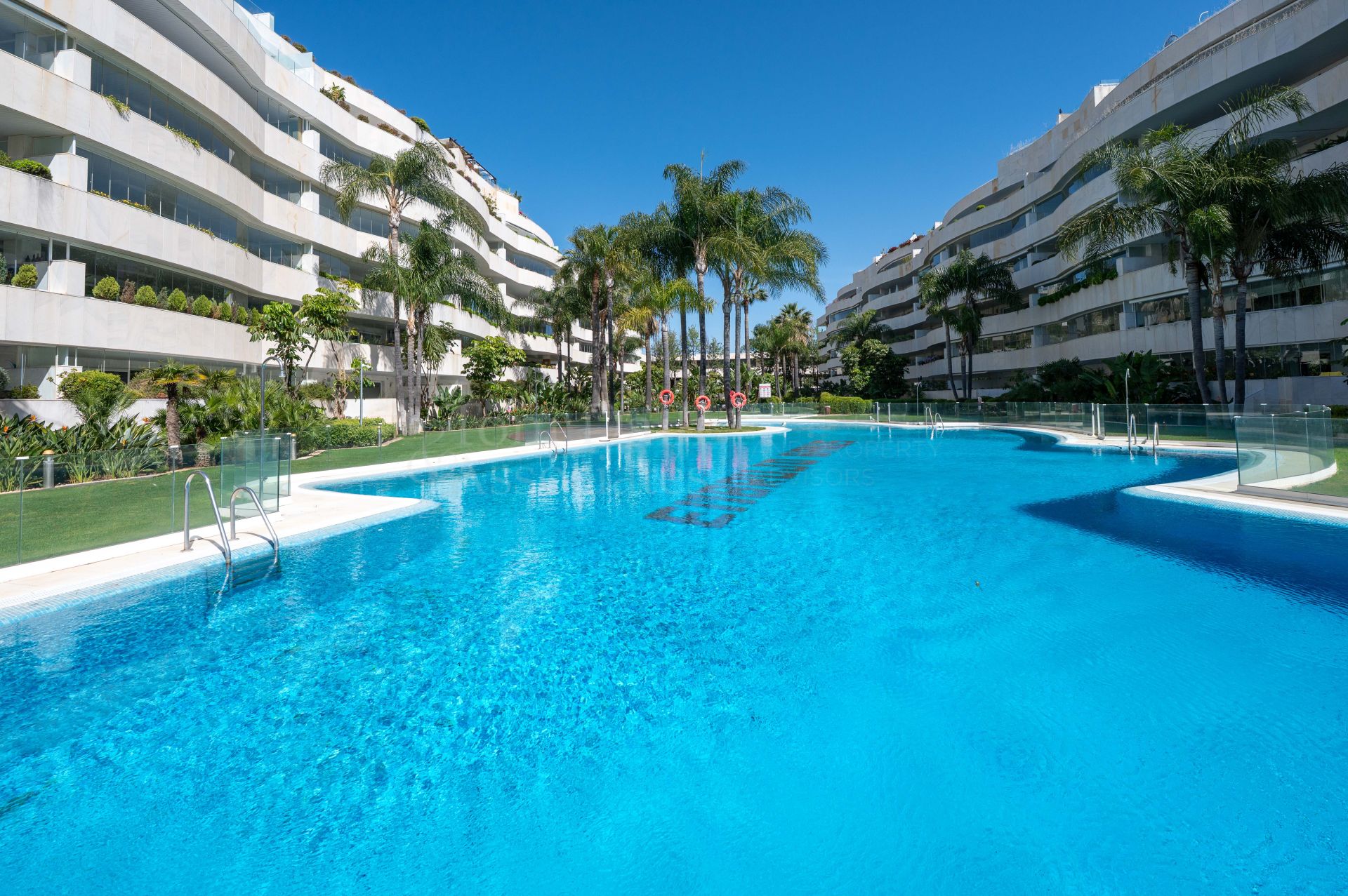 Apartment in El Embrujo Banús, Marbella
