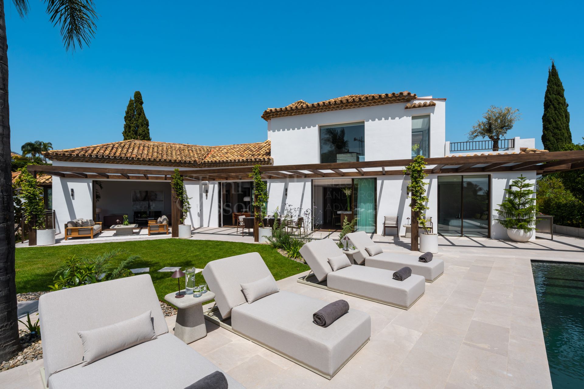 Villa in El Herrojo, Benahavis