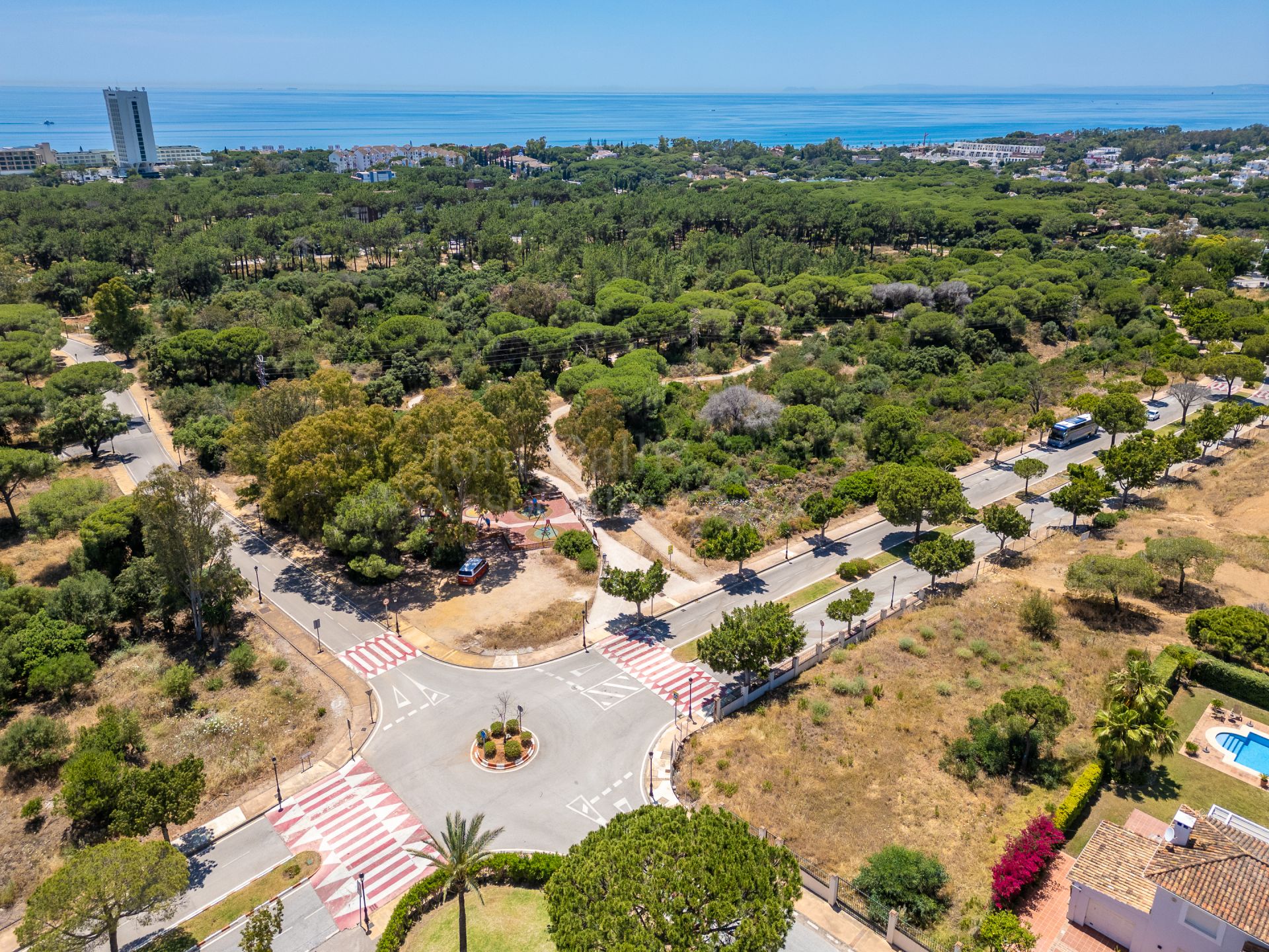 Plot in Elviria, Marbella