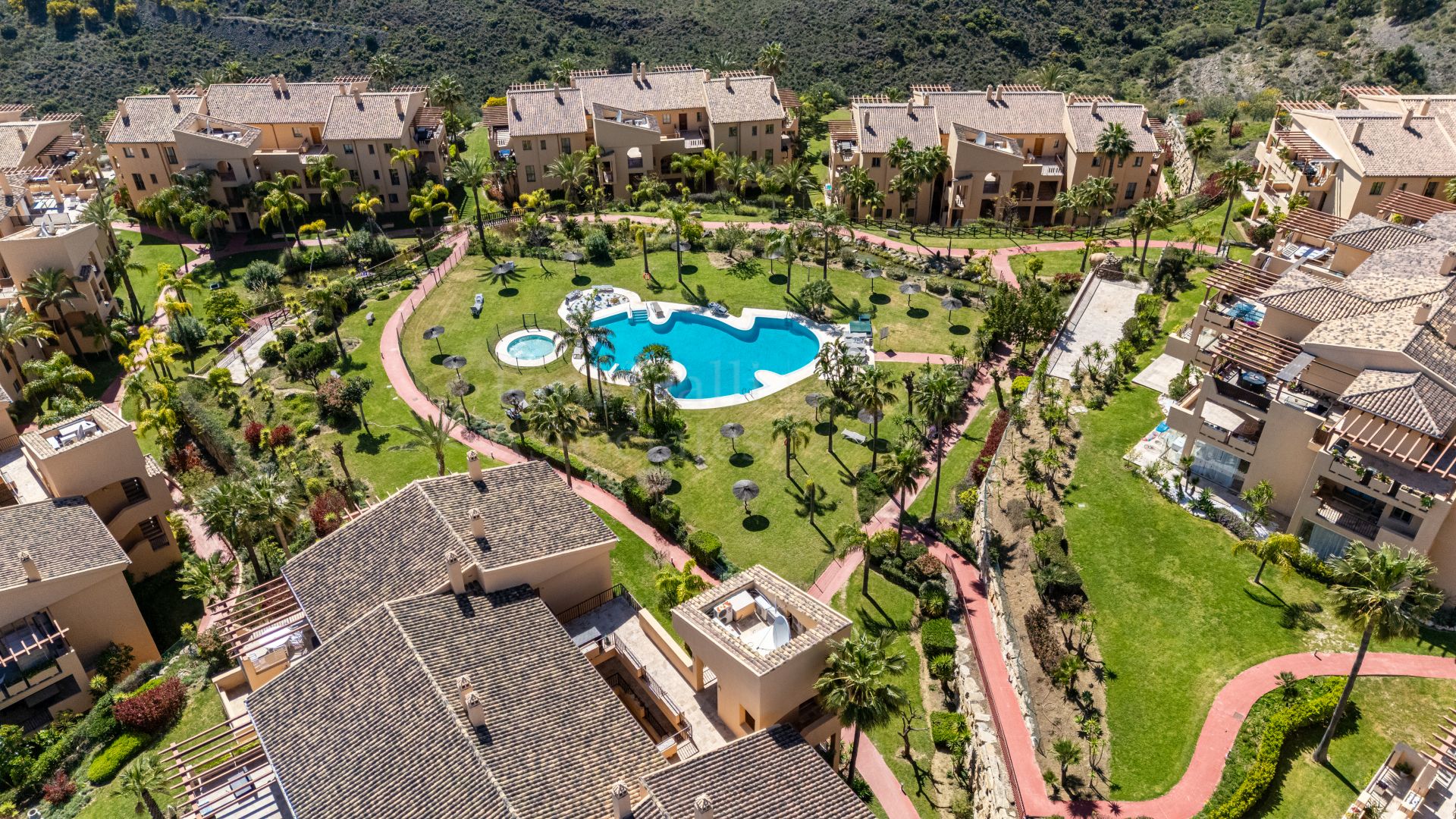 Penthouse in Hacienda del Señorio de Cifuentes, Benahavis