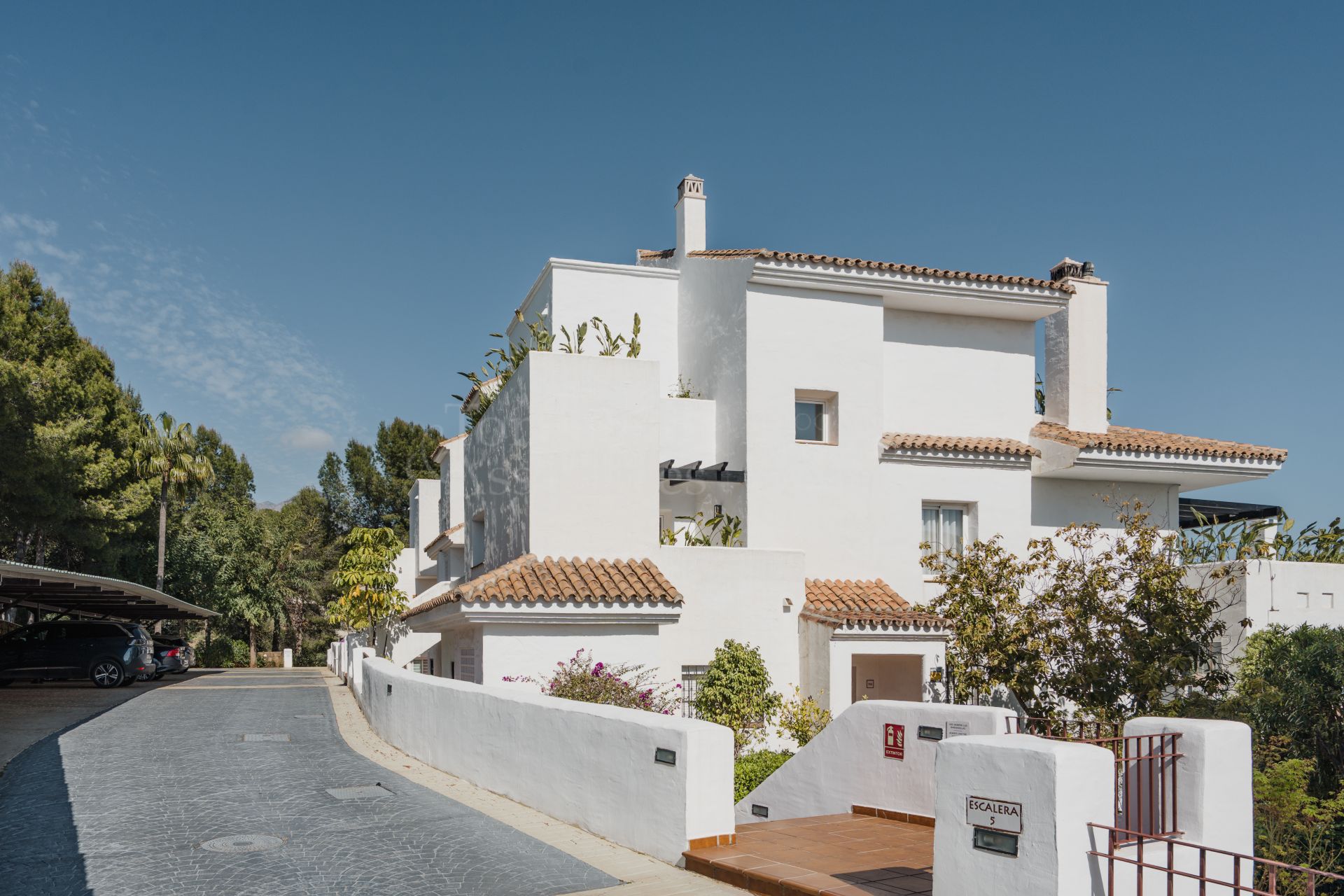 Ground Floor Apartment in La Quinta Village, Marbella