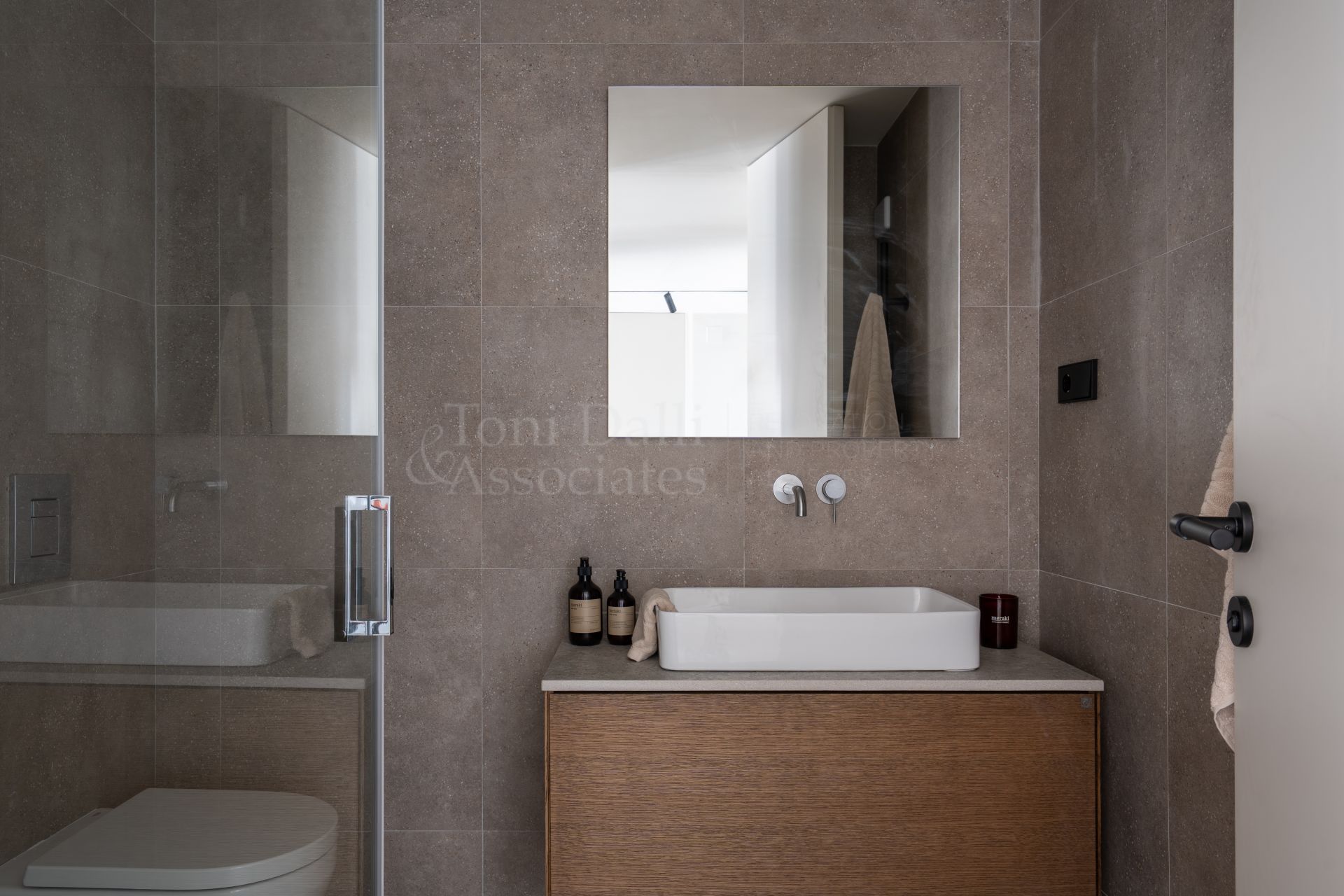 Ground Floor Apartment in La Quinta Village, Marbella