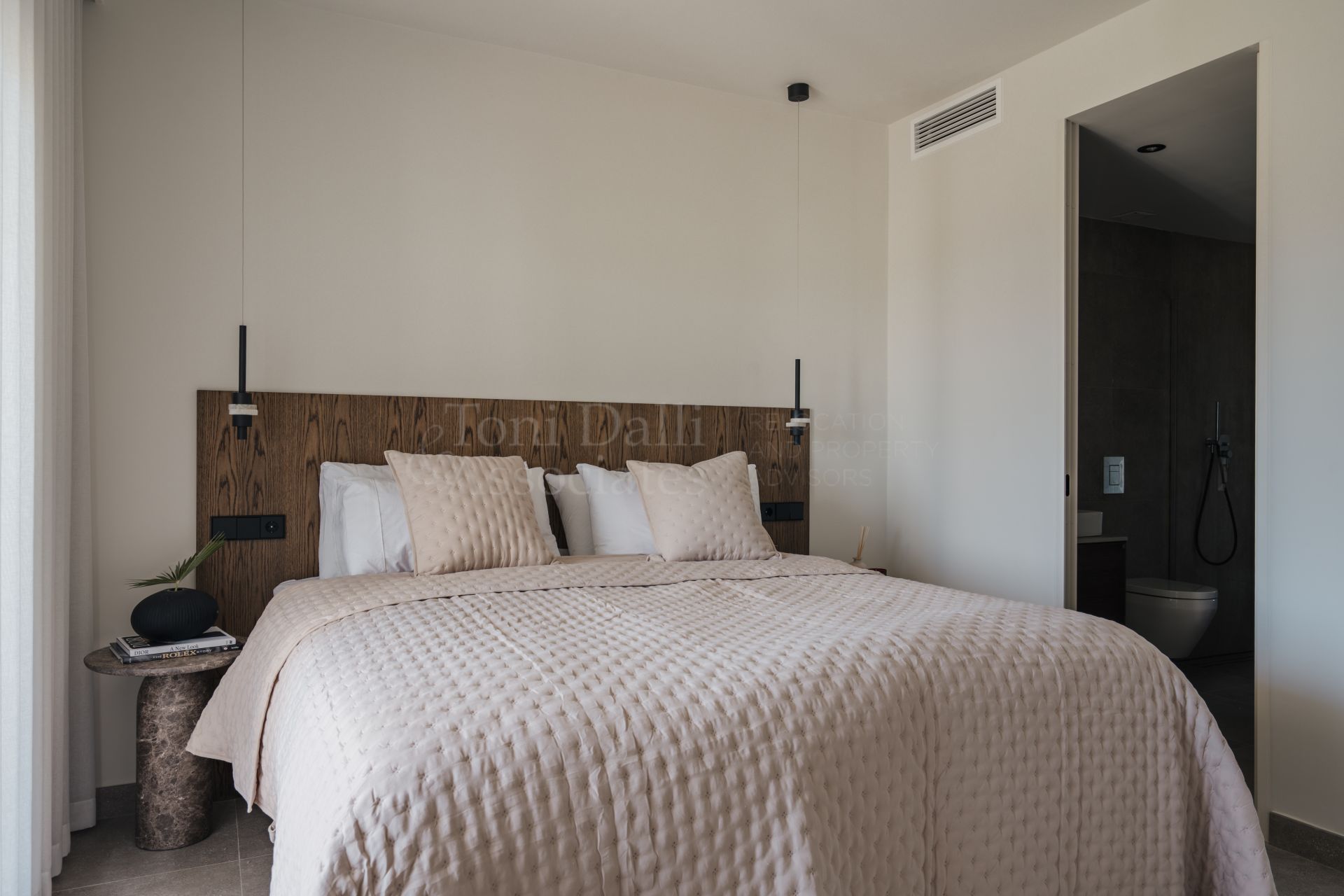 Ground Floor Apartment in La Quinta Village, Marbella