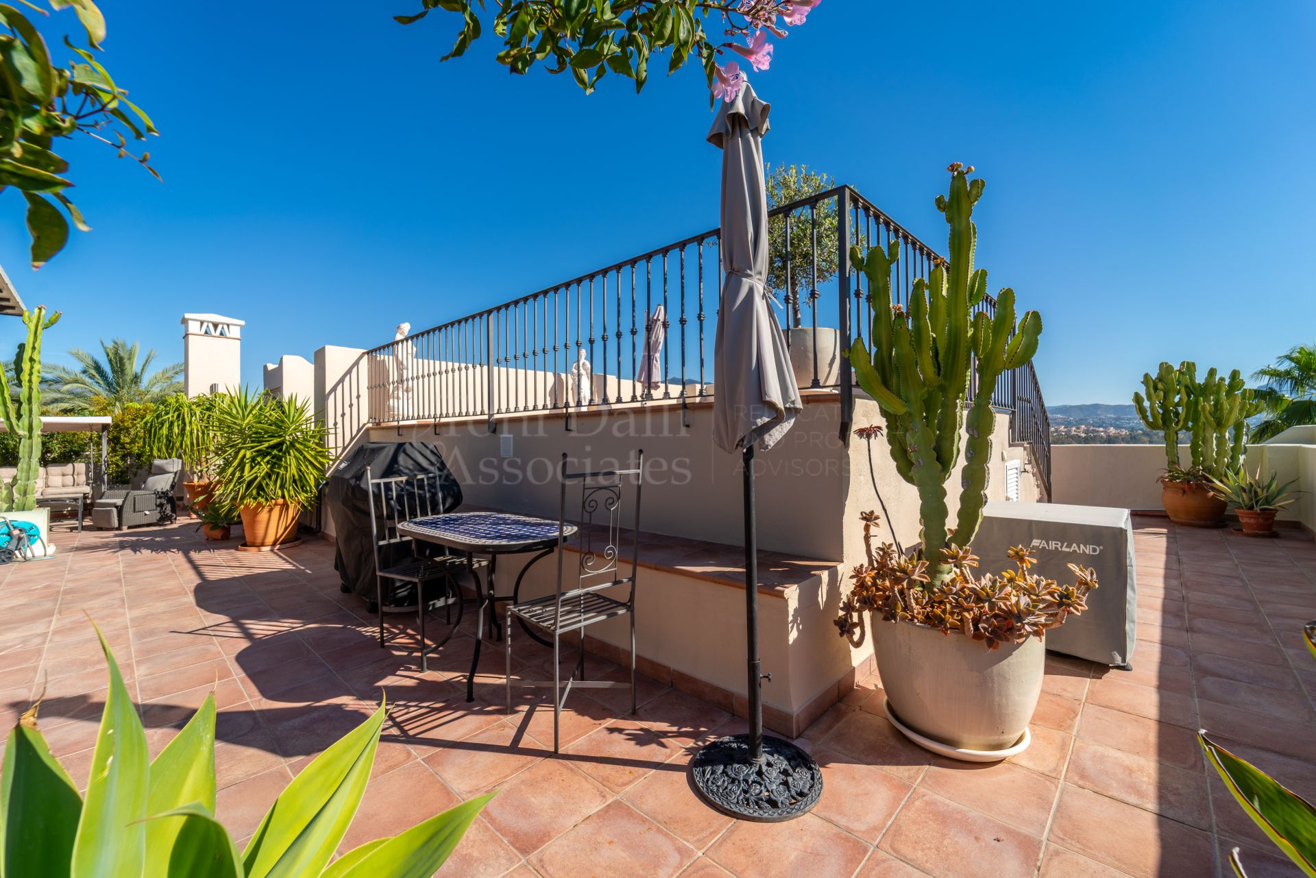 Duplex Penthouse in El Paraiso, Estepona