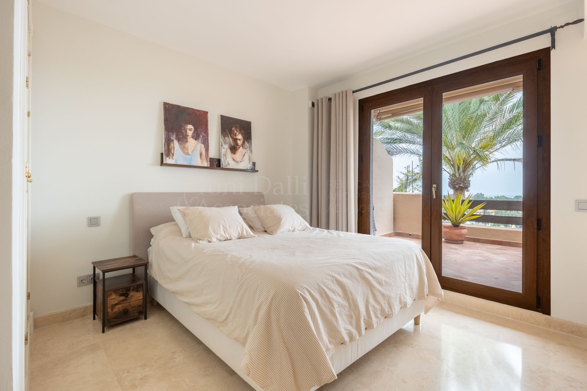 Duplex Penthouse in El Paraiso, Estepona