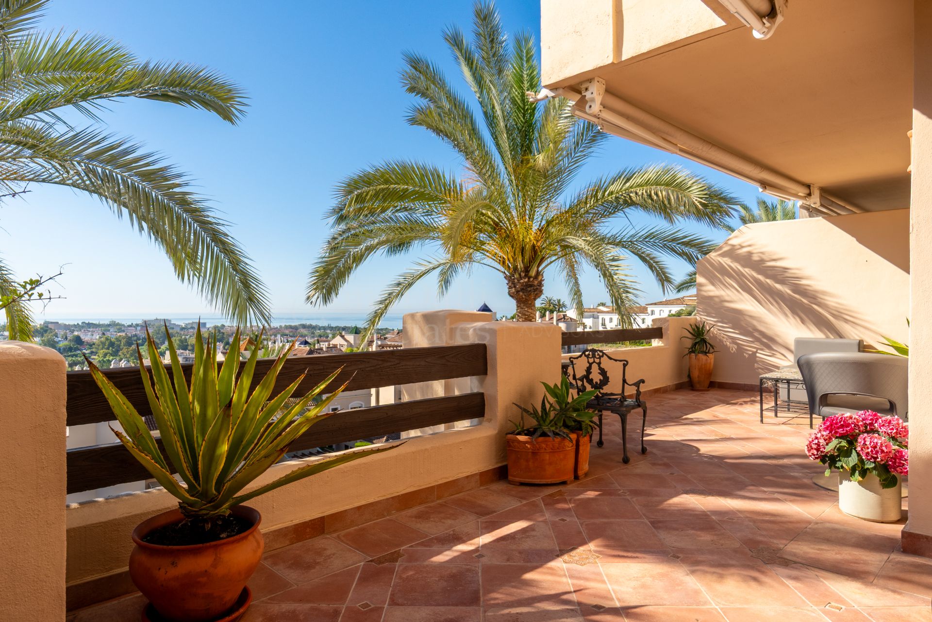 Duplex Penthouse in El Paraiso, Estepona