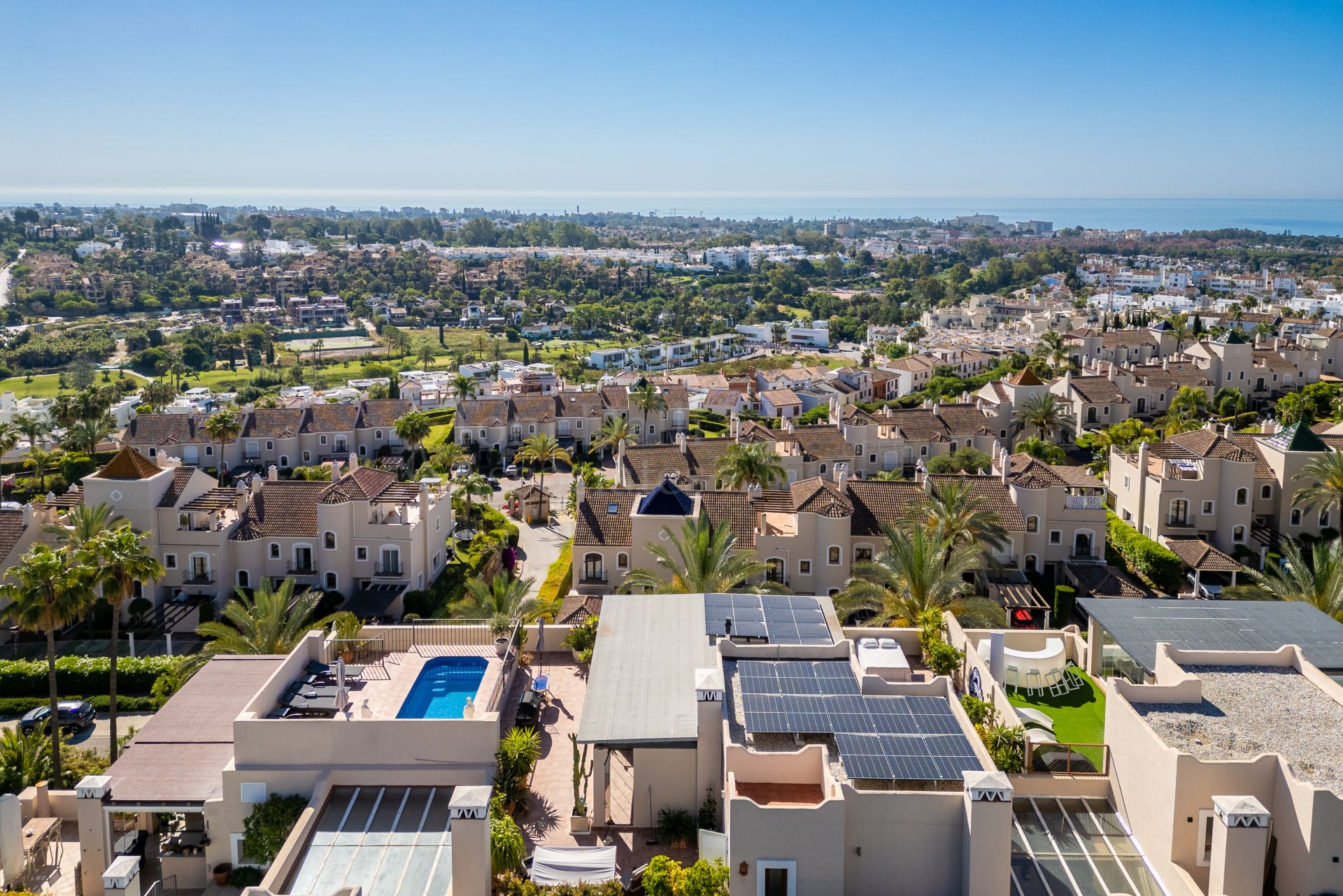 Duplex Penthouse in El Paraiso, Estepona