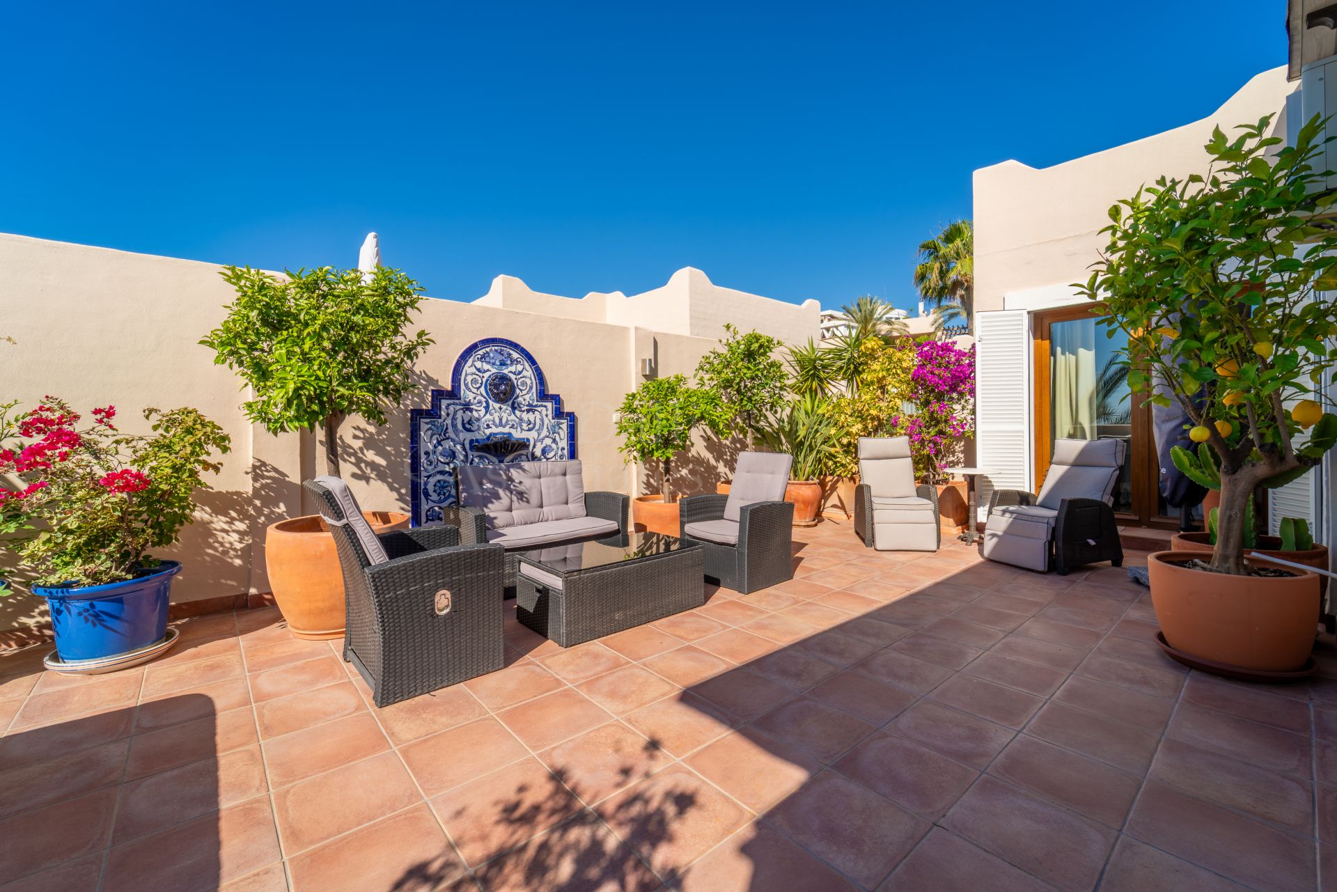 Duplex Penthouse in El Paraiso, Estepona