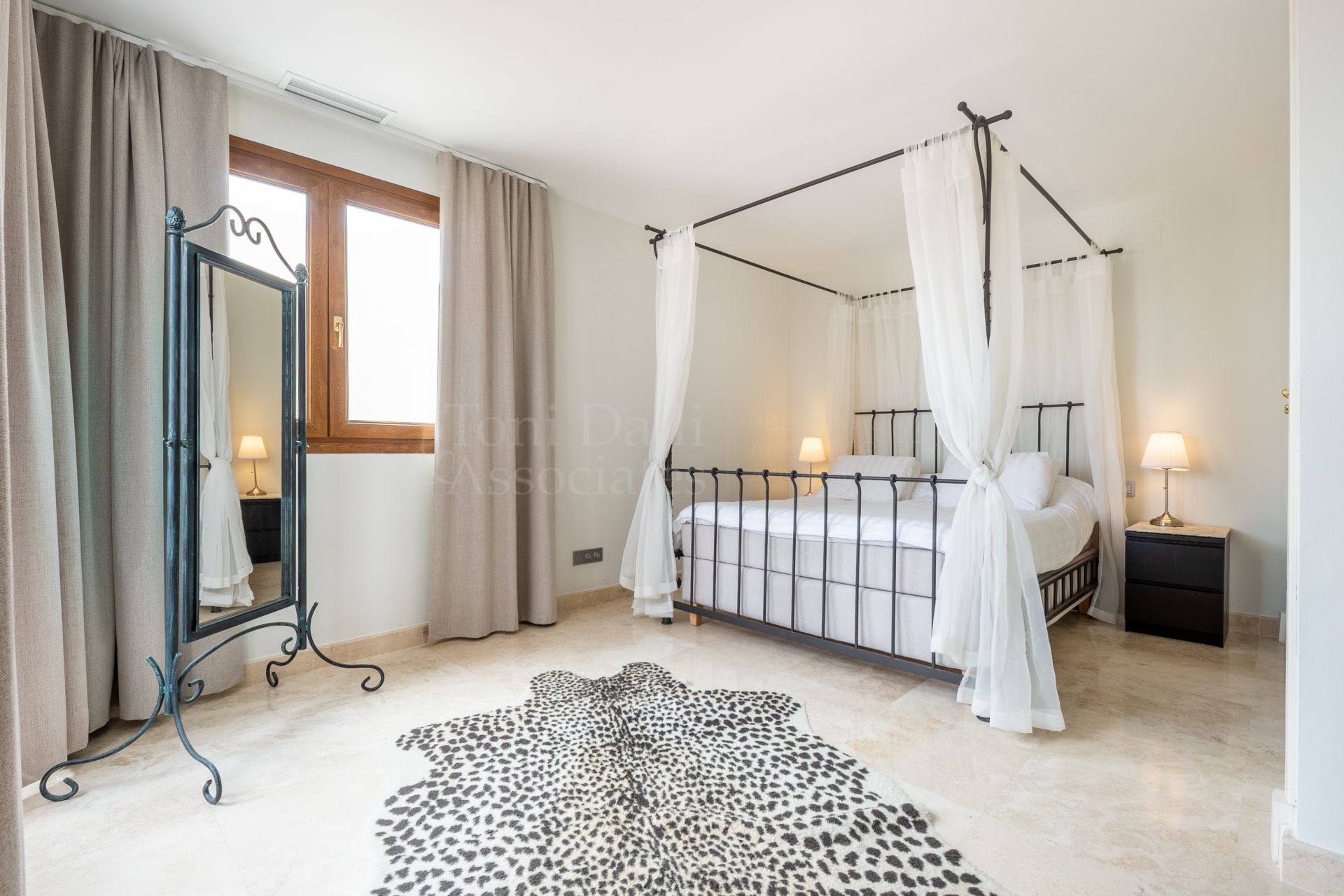 Duplex Penthouse in El Paraiso, Estepona