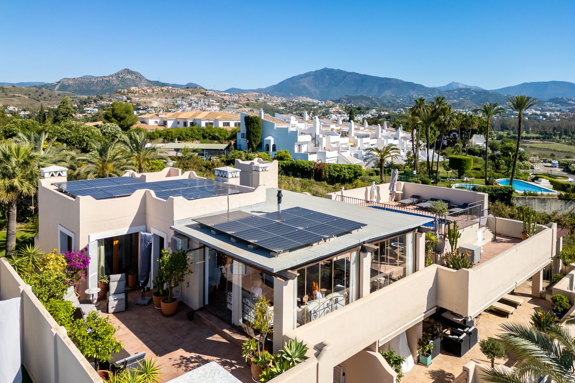 Duplex Penthouse in El Paraiso, Estepona