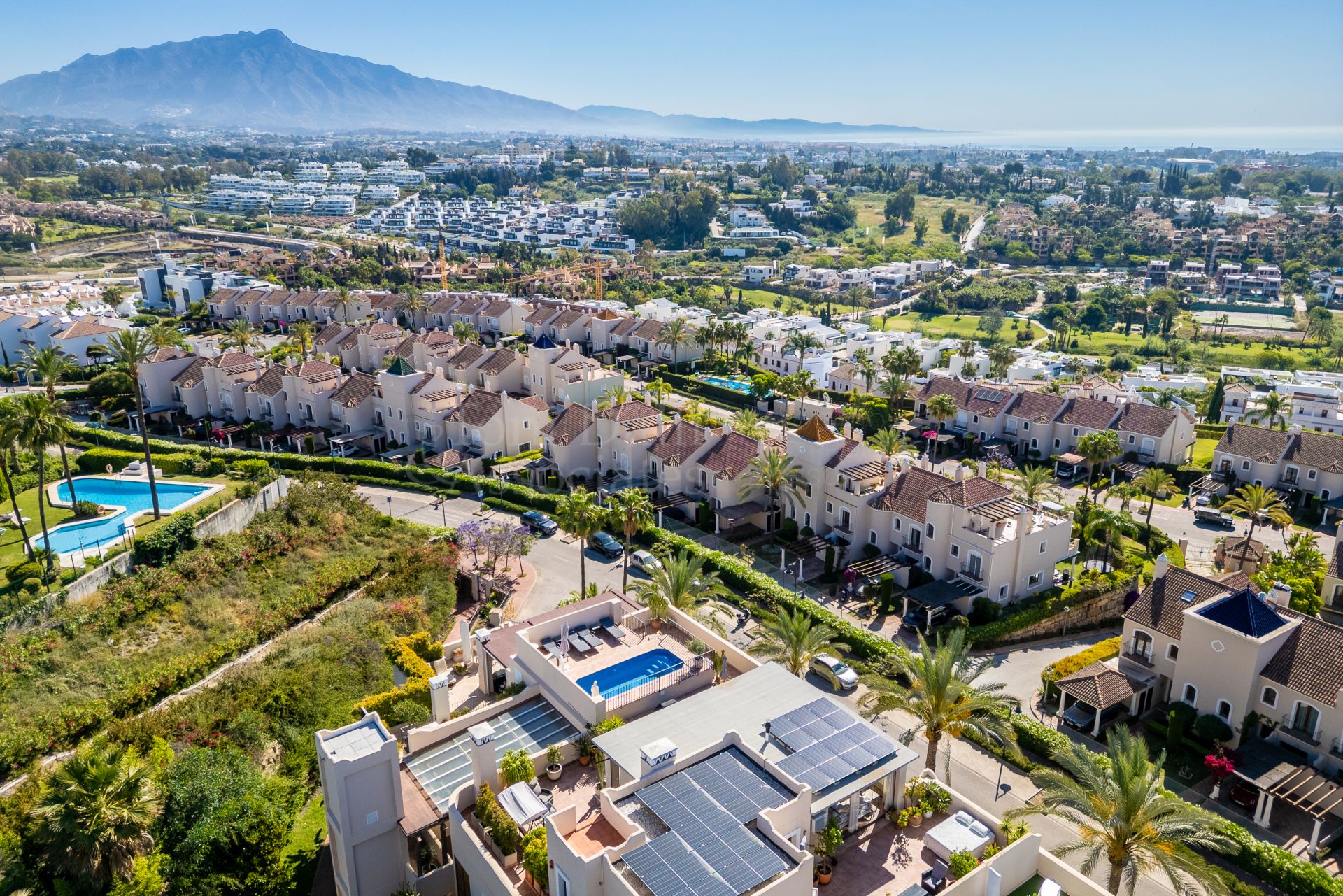 Duplex Penthouse in El Paraiso, Estepona