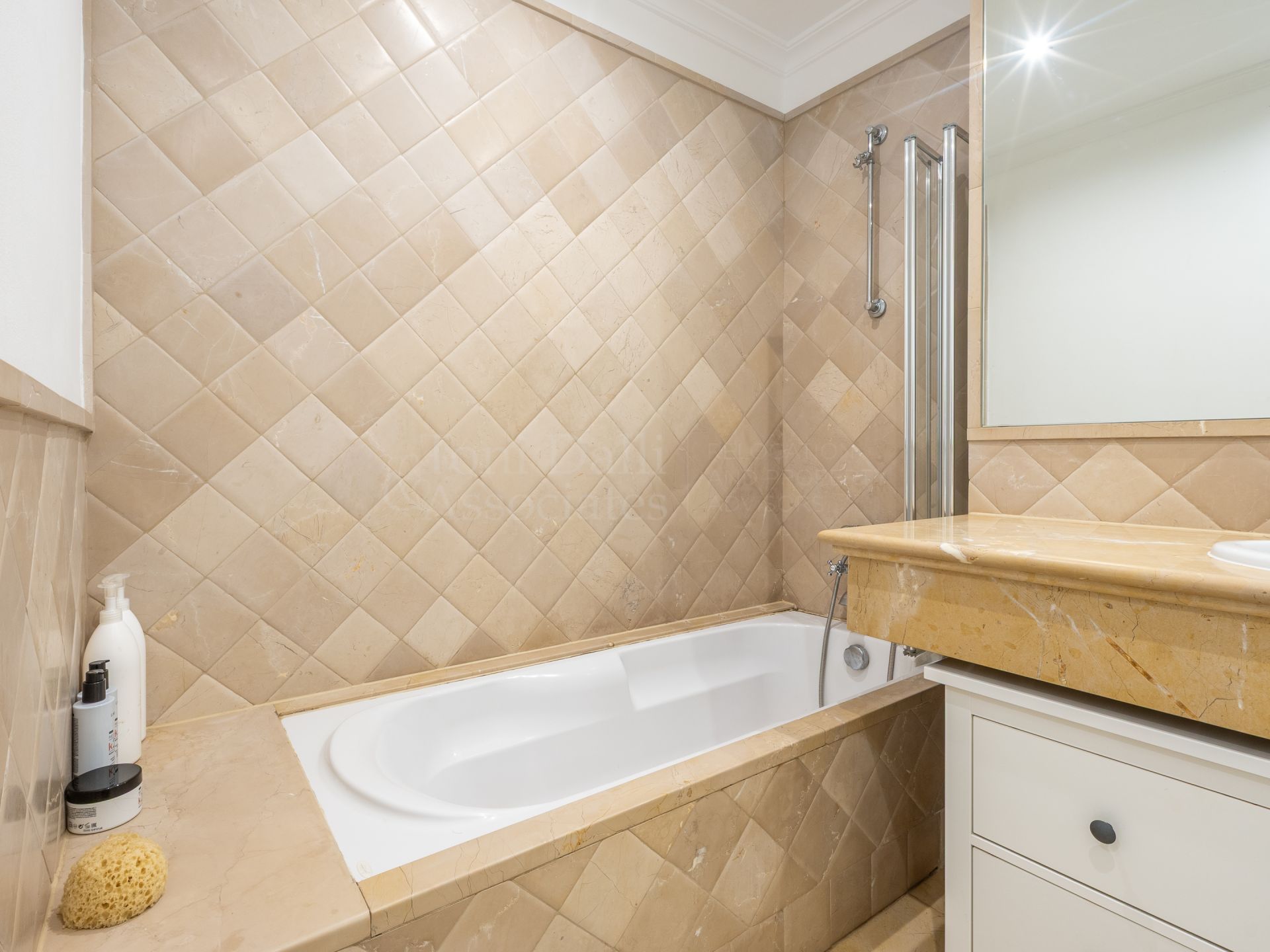 Duplex Penthouse in El Paraiso, Estepona