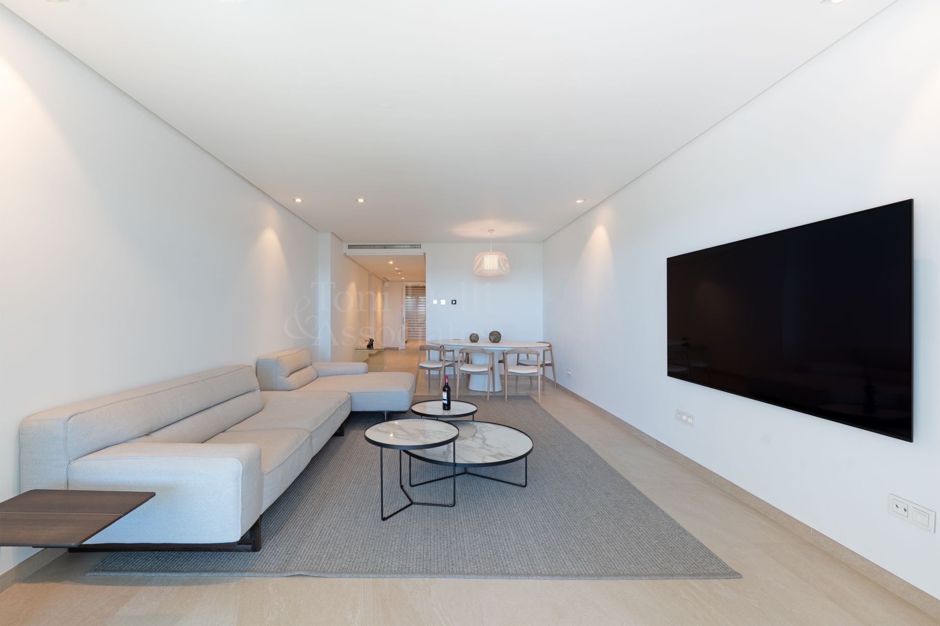 Apartment in Doncella Beach, Estepona