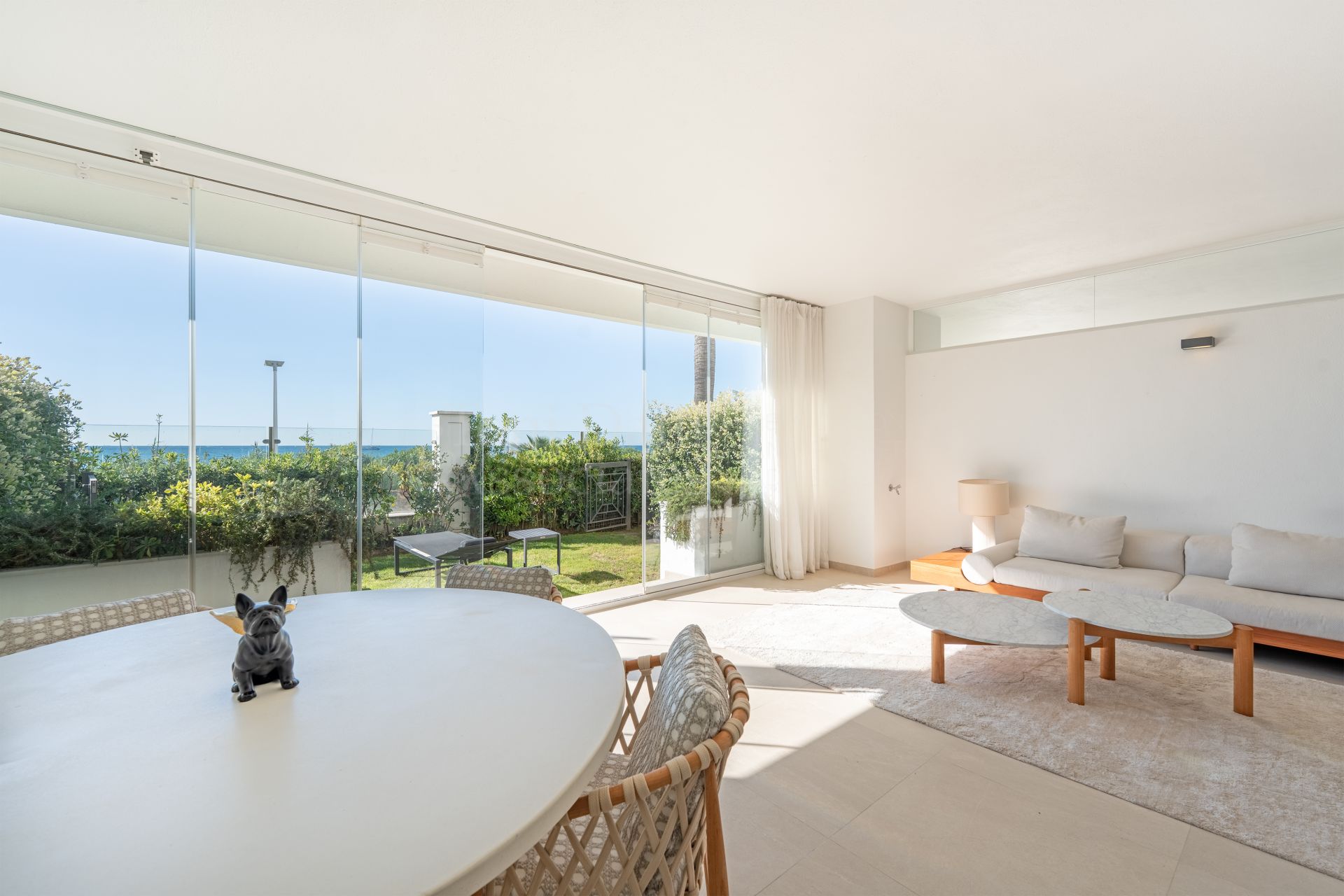 Apartment in Doncella Beach, Estepona