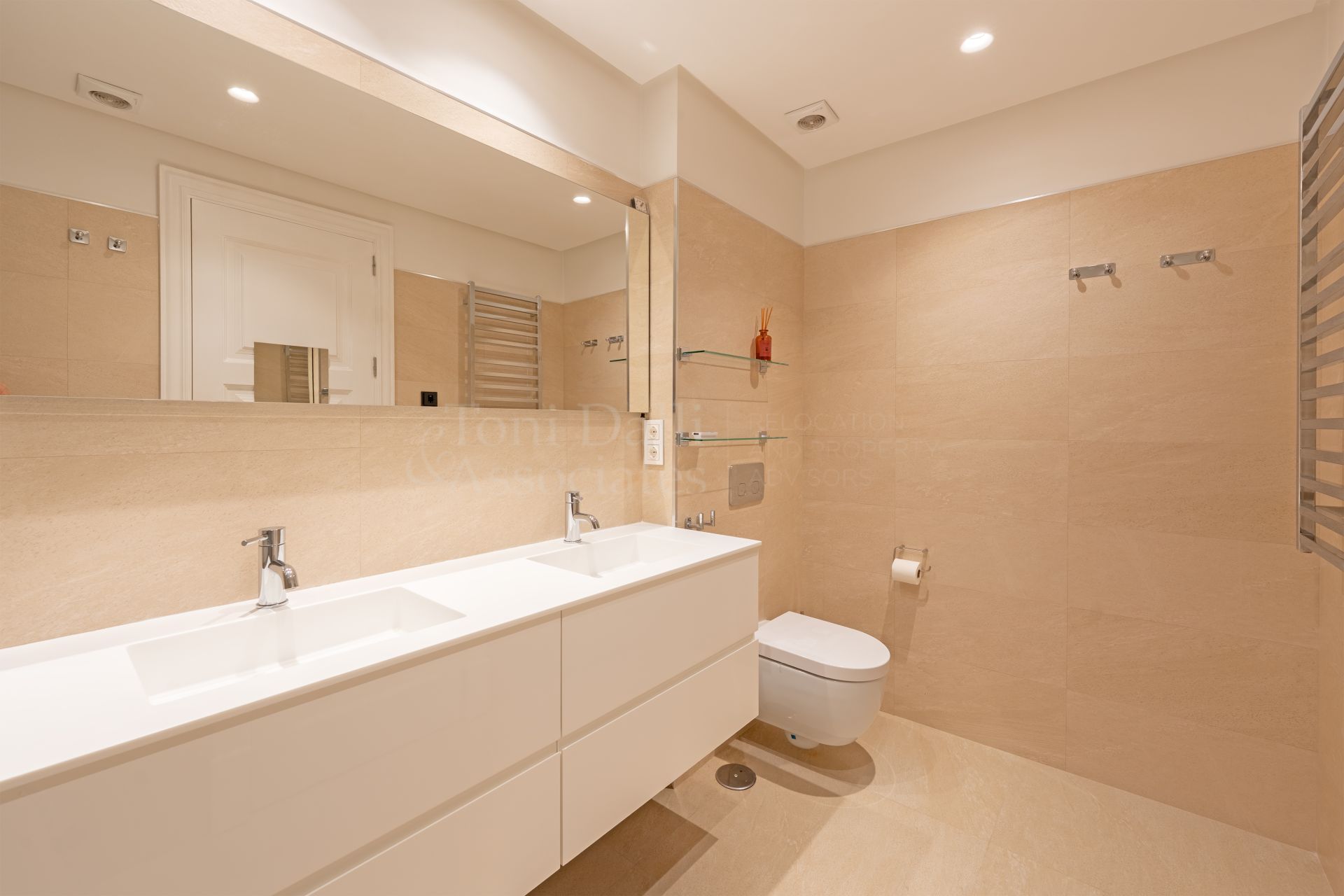 Apartment in Doncella Beach, Estepona