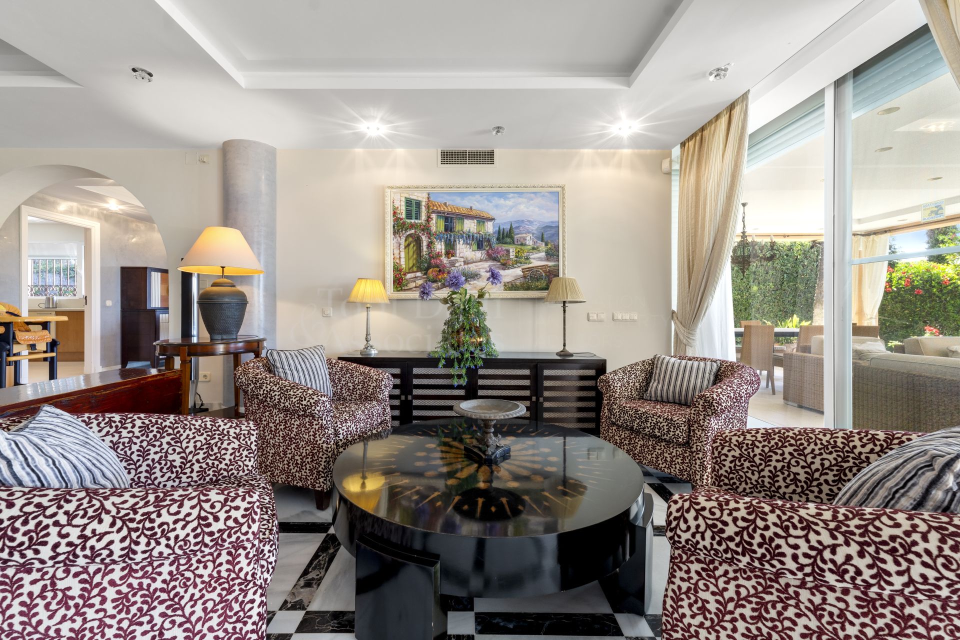 Villa in Benamara, Estepona