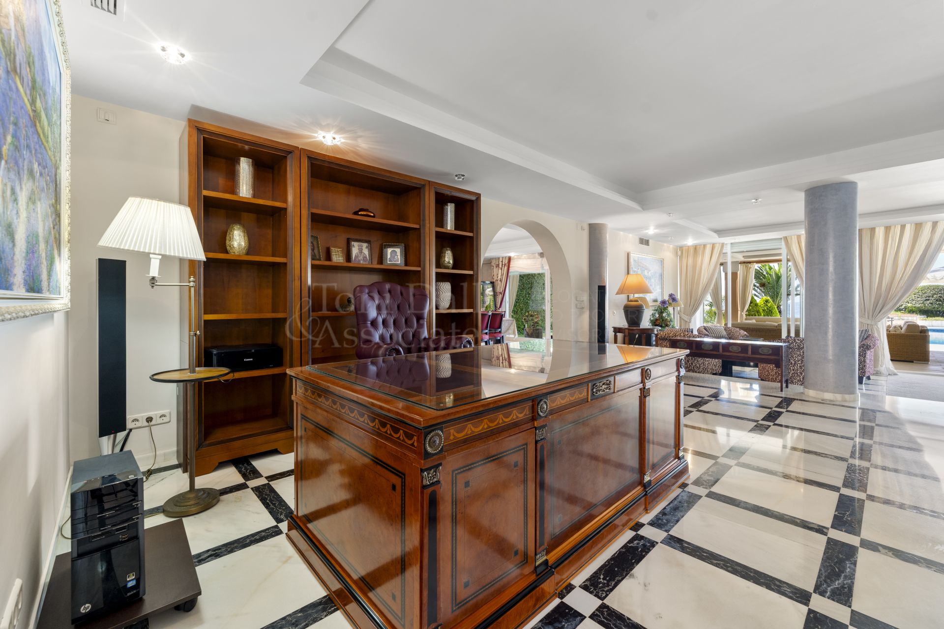 Villa in Benamara, Estepona