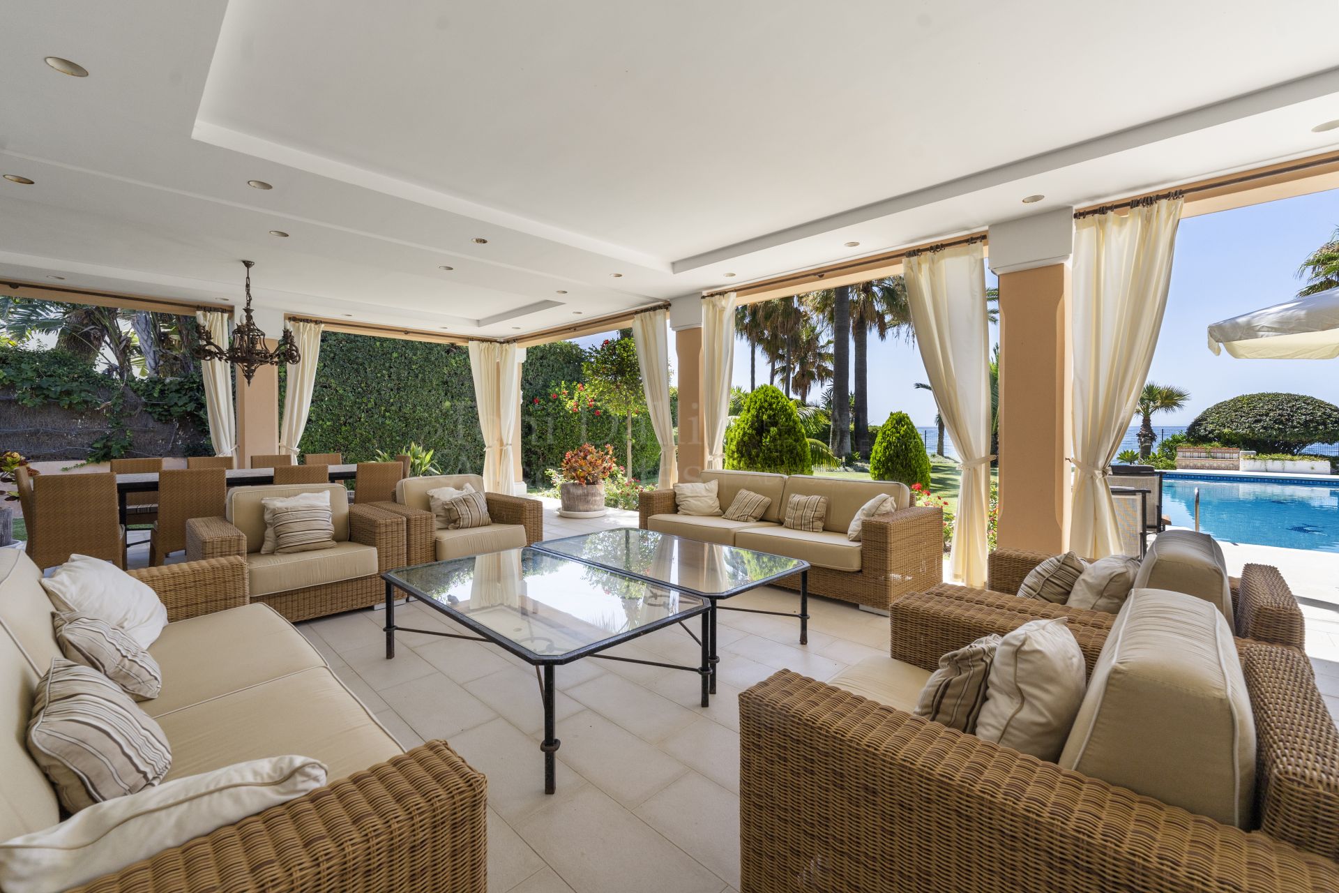Villa in Benamara, Estepona
