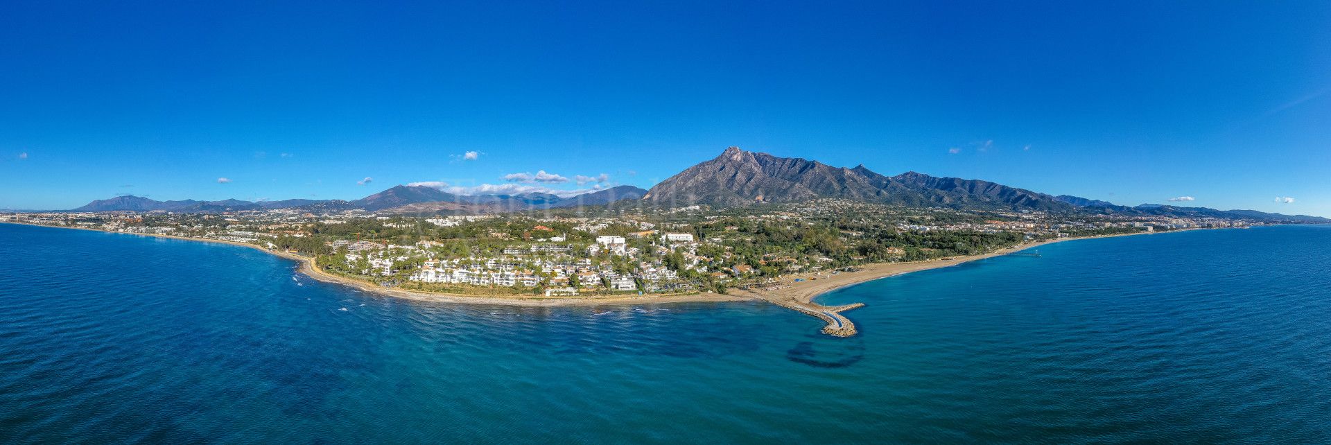 Apartment in Hotel Puente Romano, Marbella