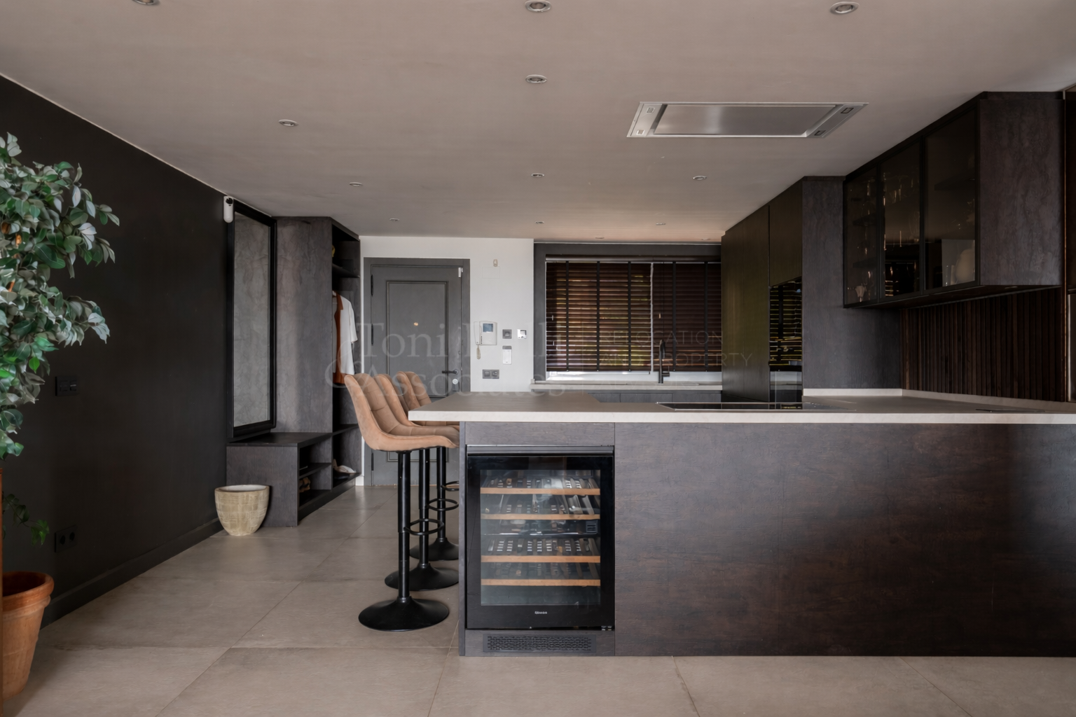 Apartment in Magna Marbella, Marbella