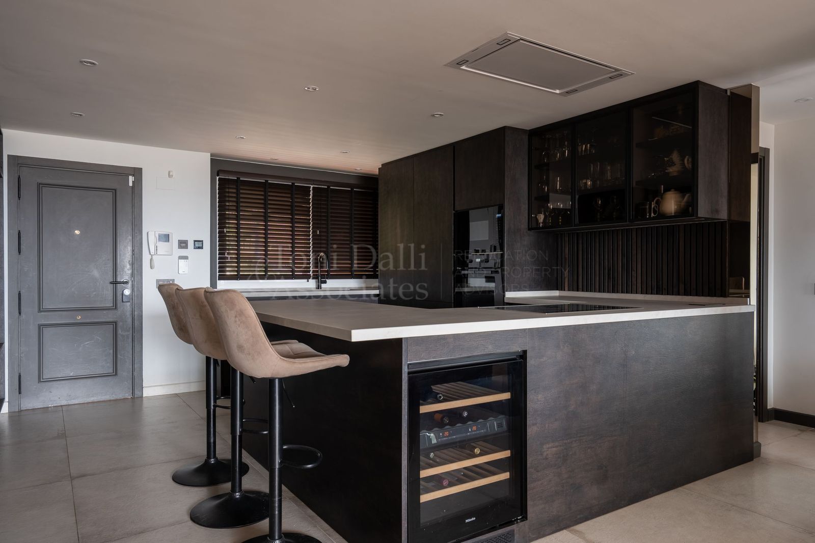 Apartment in Magna Marbella, Marbella