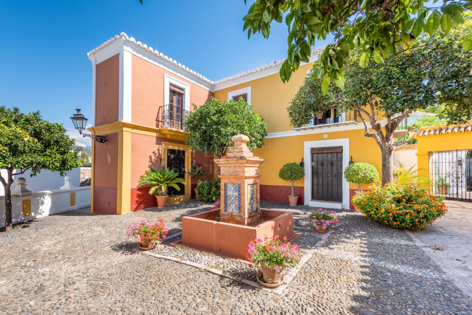 Town House in Lomas Pueblo, Marbella