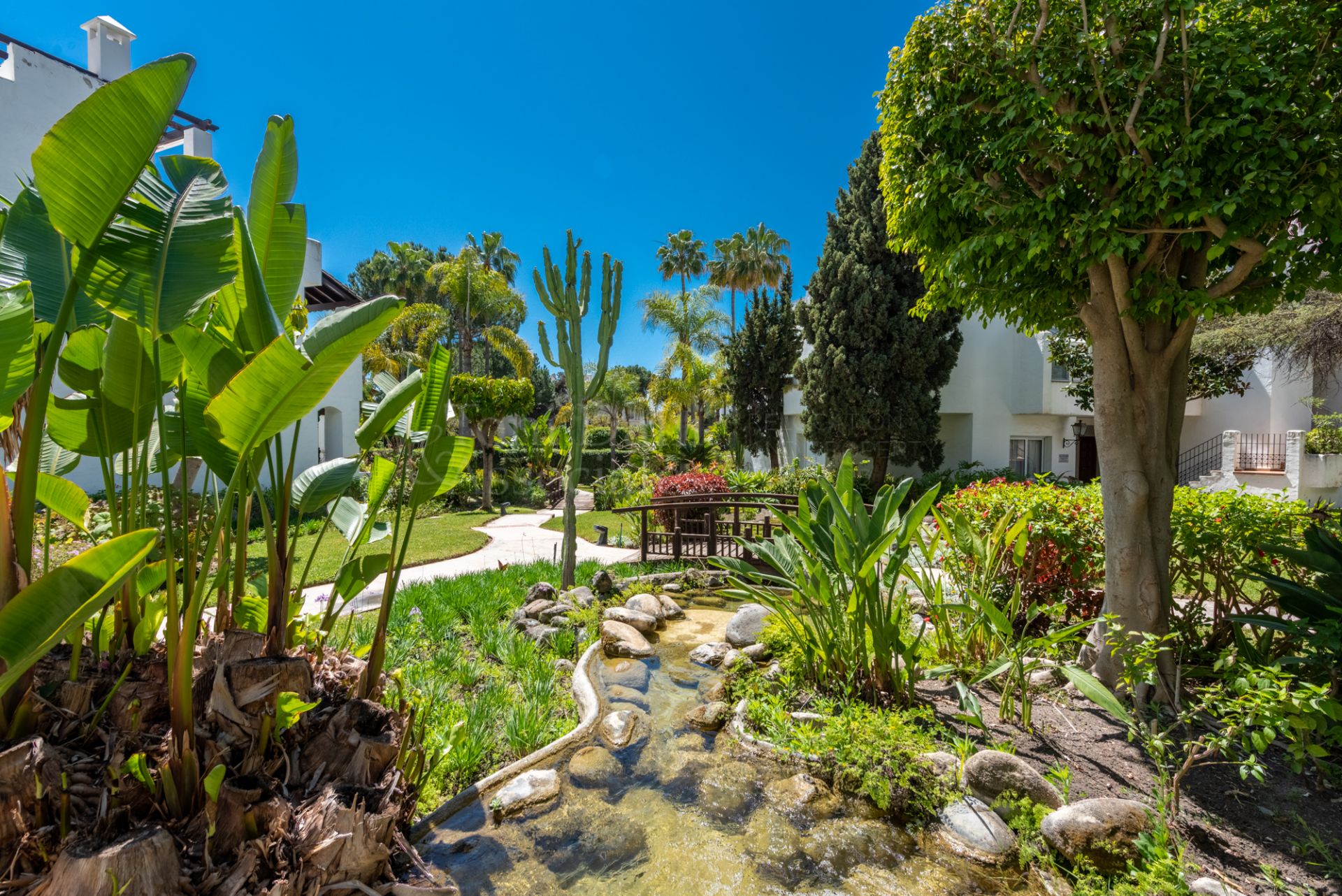 Penthouse in Alhambra del Mar, Marbella