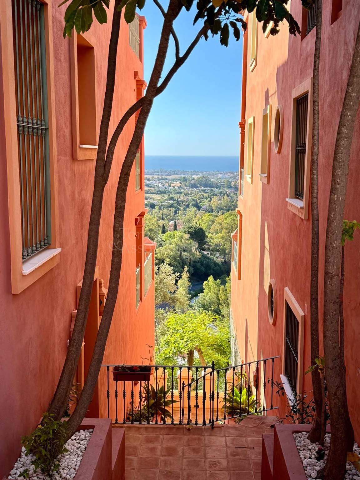 Penthouse in Monte Halcones, Benahavis