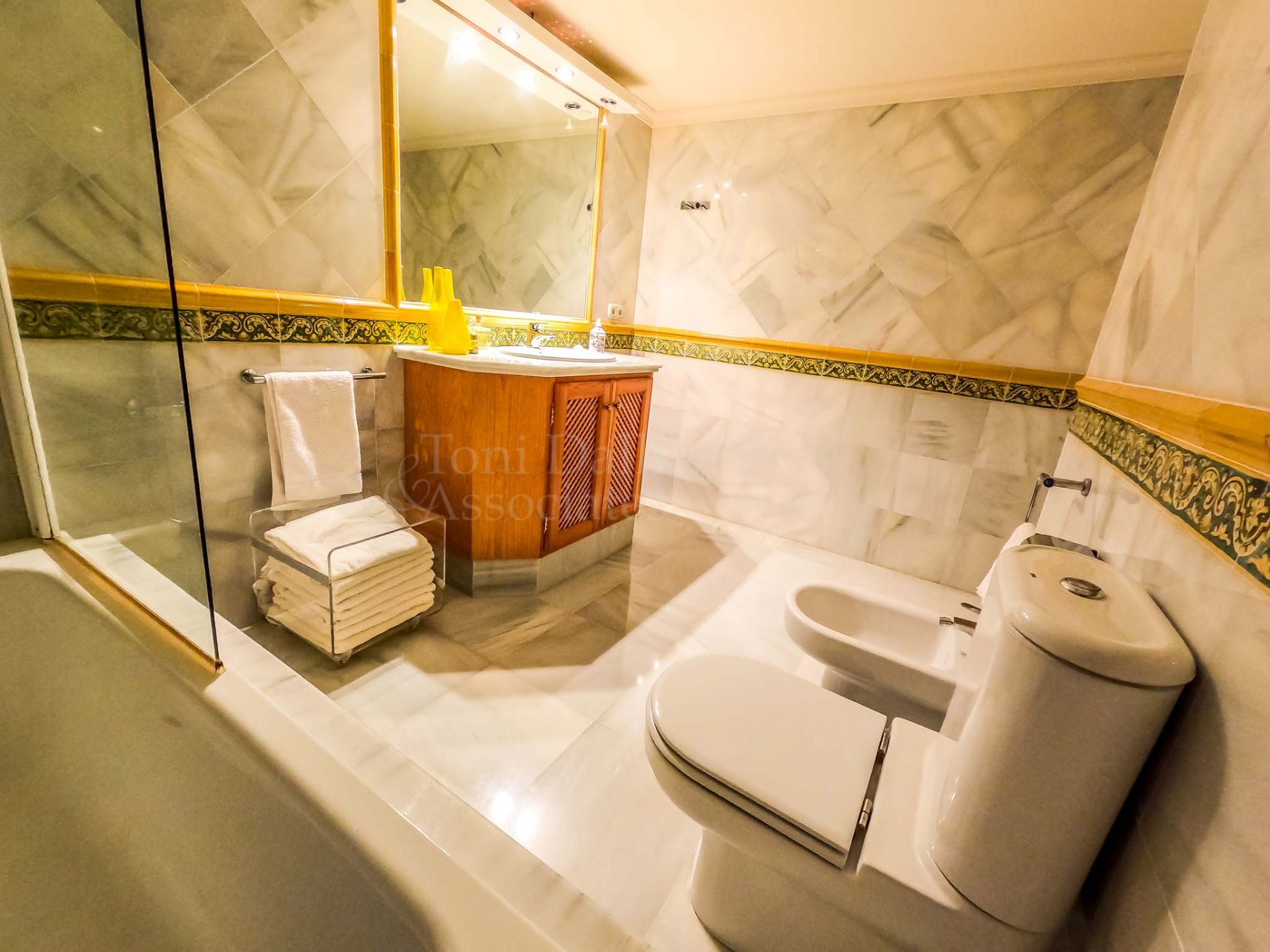 Penthouse in Monte Halcones, Benahavis