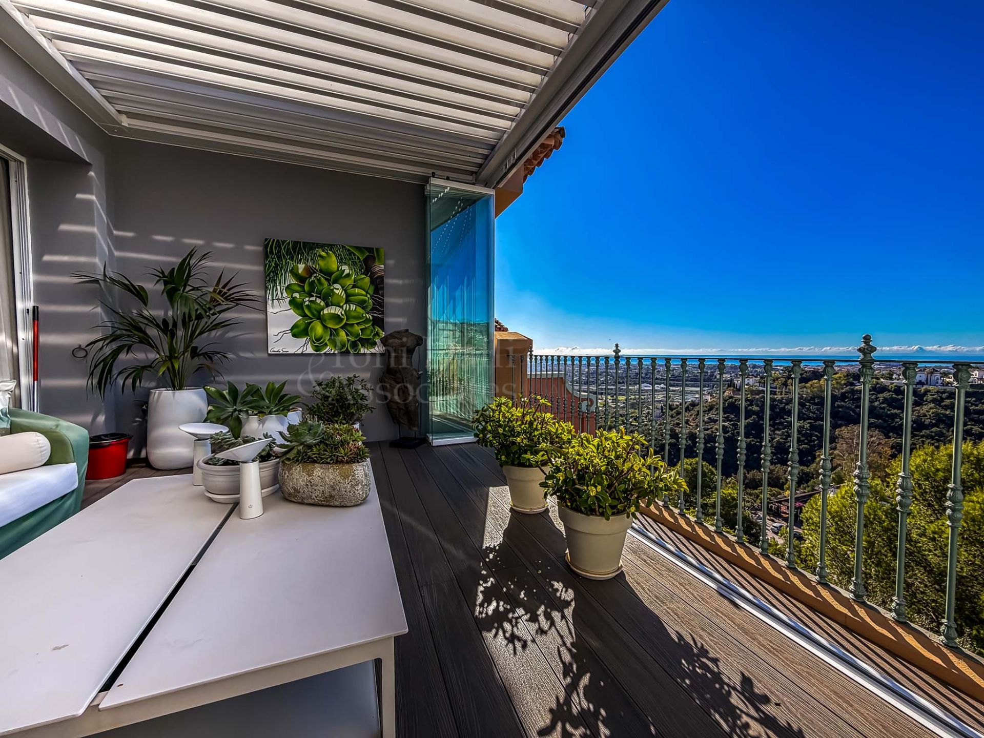 Penthouse in Monte Halcones, Benahavis