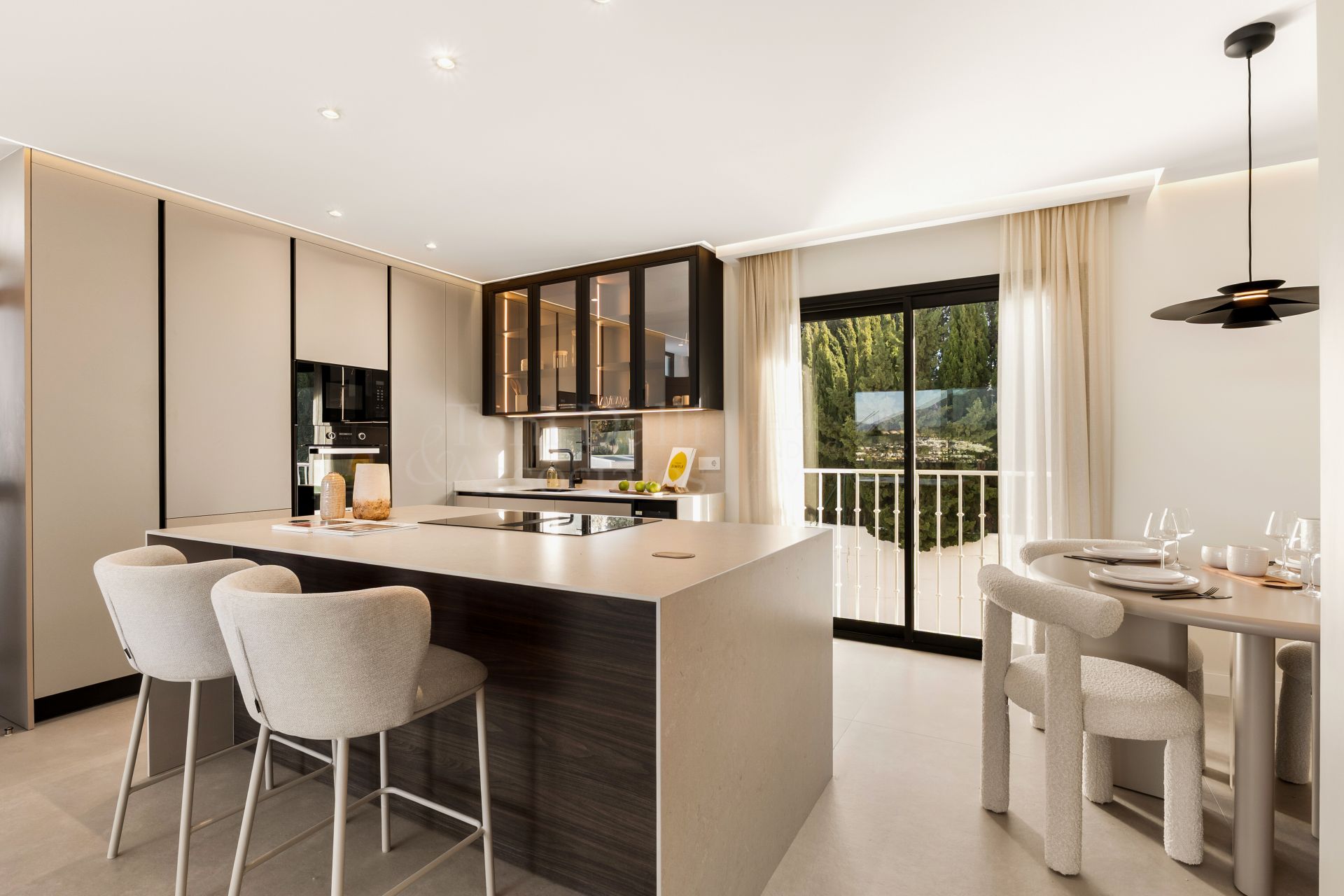 Penthouse in Jardines de Andalucia, Marbella