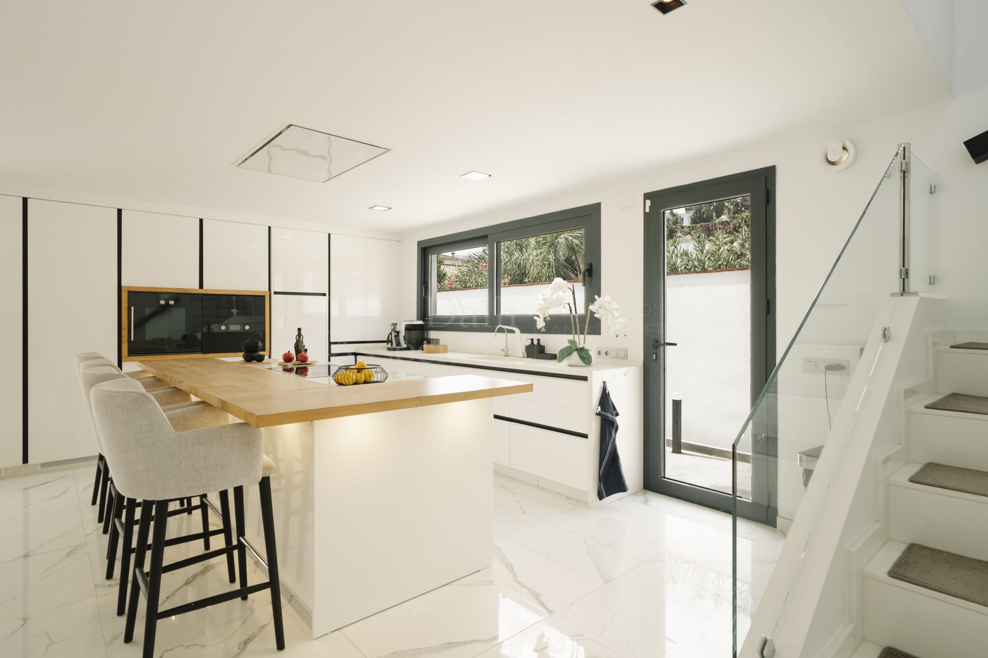 Villa in Nueva Andalucia, Marbella