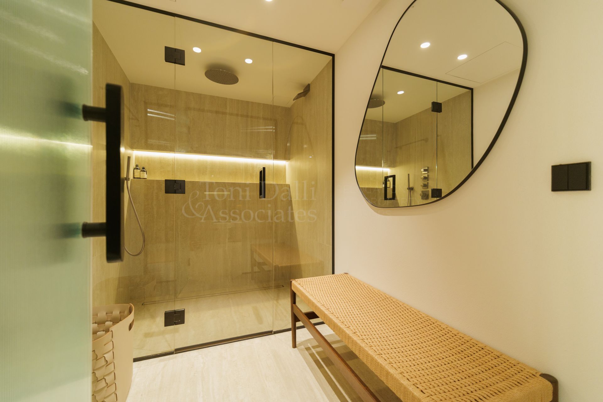 Villa in Marbesa, Marbella